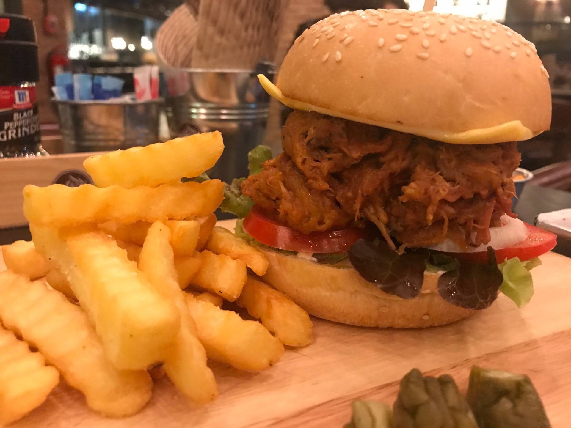 รีวิว Daddy G's Smoke & Brew Daddy'g smoke and brew ของพญบ.beer camp!!!