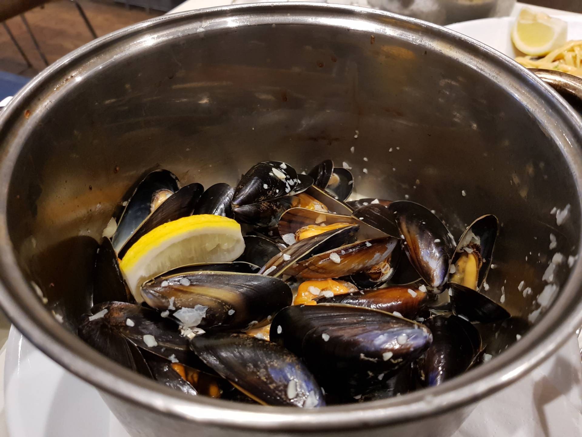 รีวิว Mussel Inn edinburgh, rose street อาหารทะเลใน Edinburgh