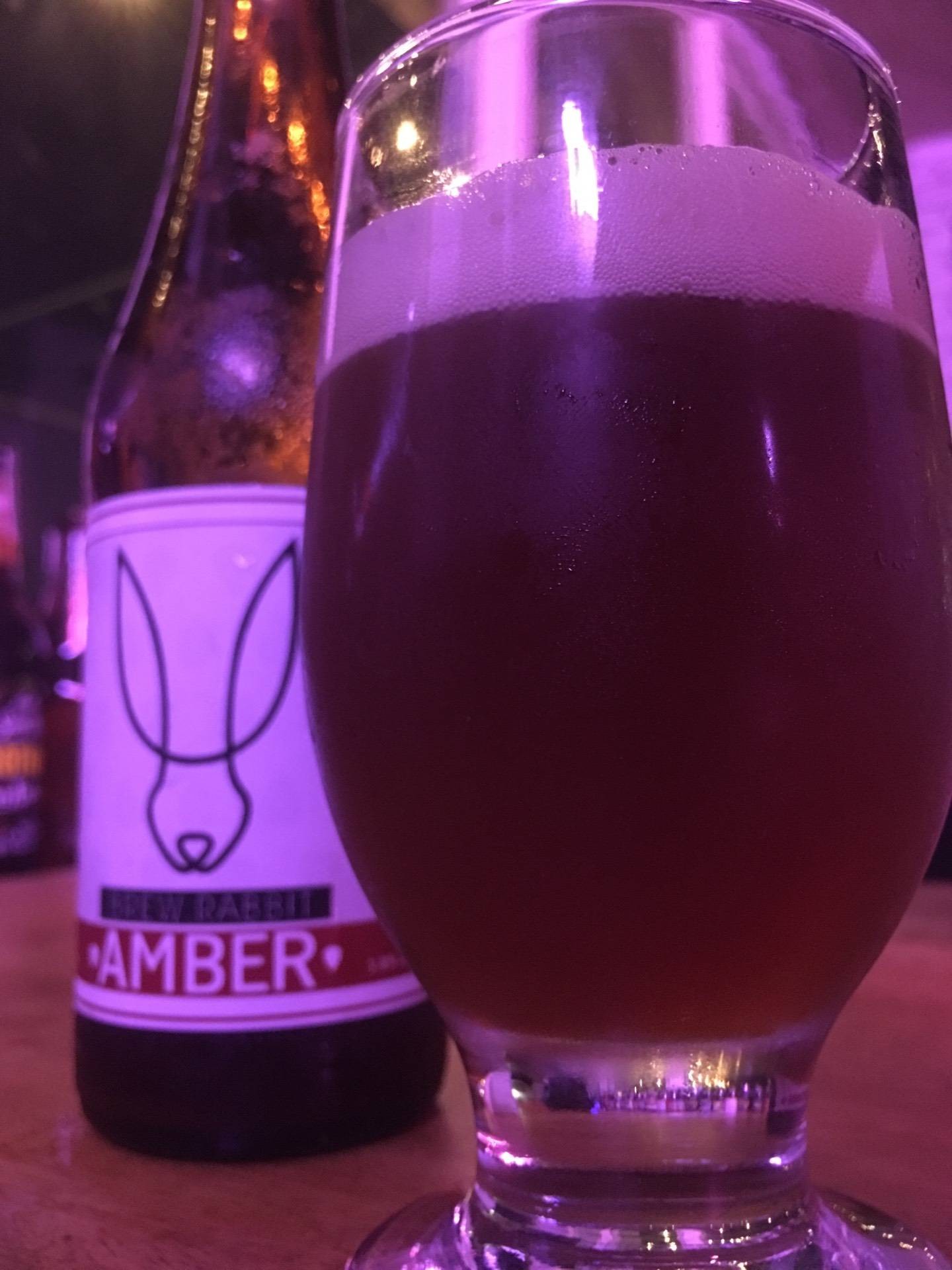 Brew Rabbit Amber Ale ร้าน Cat on the roof Wongnai