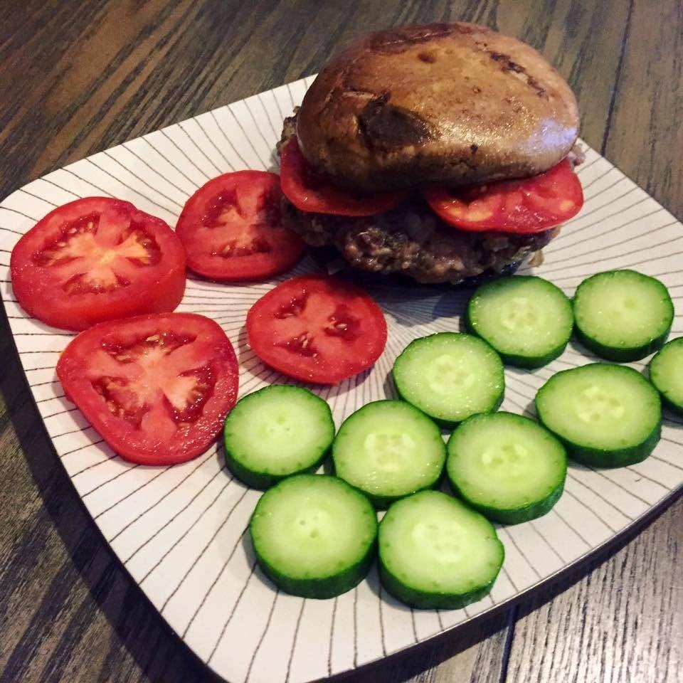 No Bread Burger (Portobello Mushroom Burger)