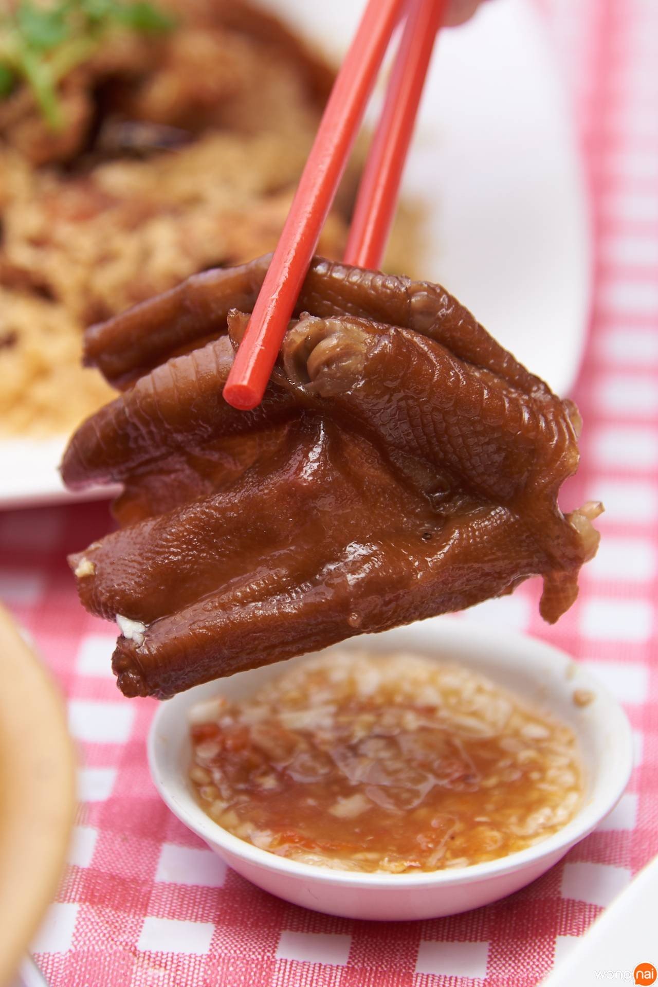 ขาห่านอบหมี่ ของ ร้าน คิวทอง คิทเช่น