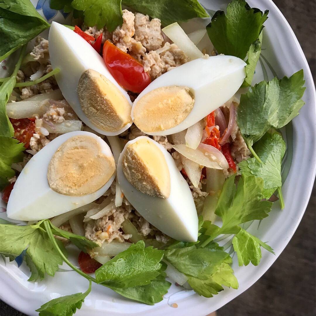สูตร ยำไข่ต้ม พร้อมวิธีทำโดย Pookie