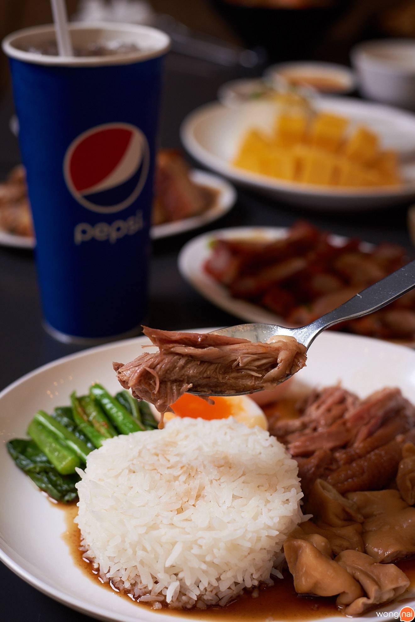 ข้าวขาหมู ไส้ ไข่ Food Republic