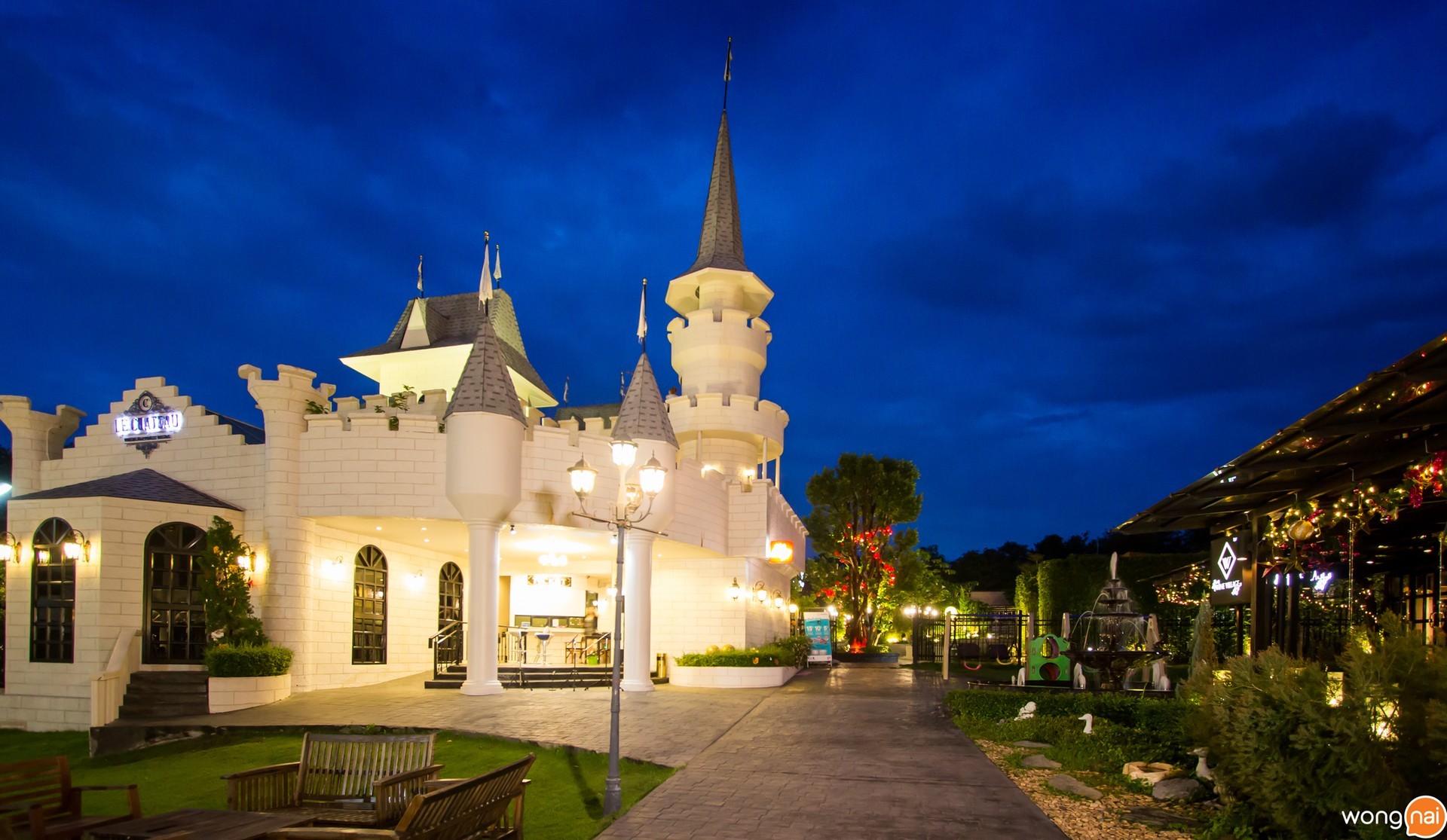 สวนอาหาร Wine Village หาดใหญ่