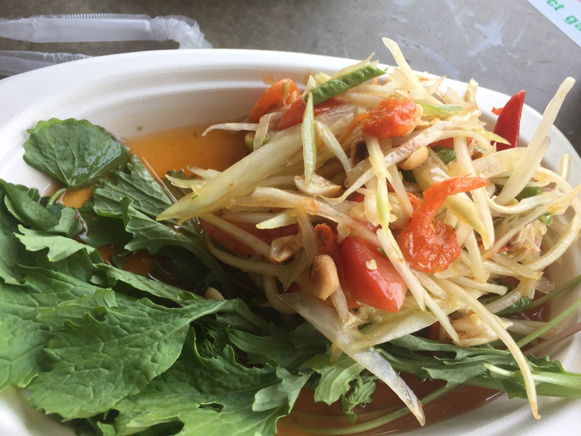 Red Lotus Cafe ตลาดทุ่งบัวแดง บางเลน