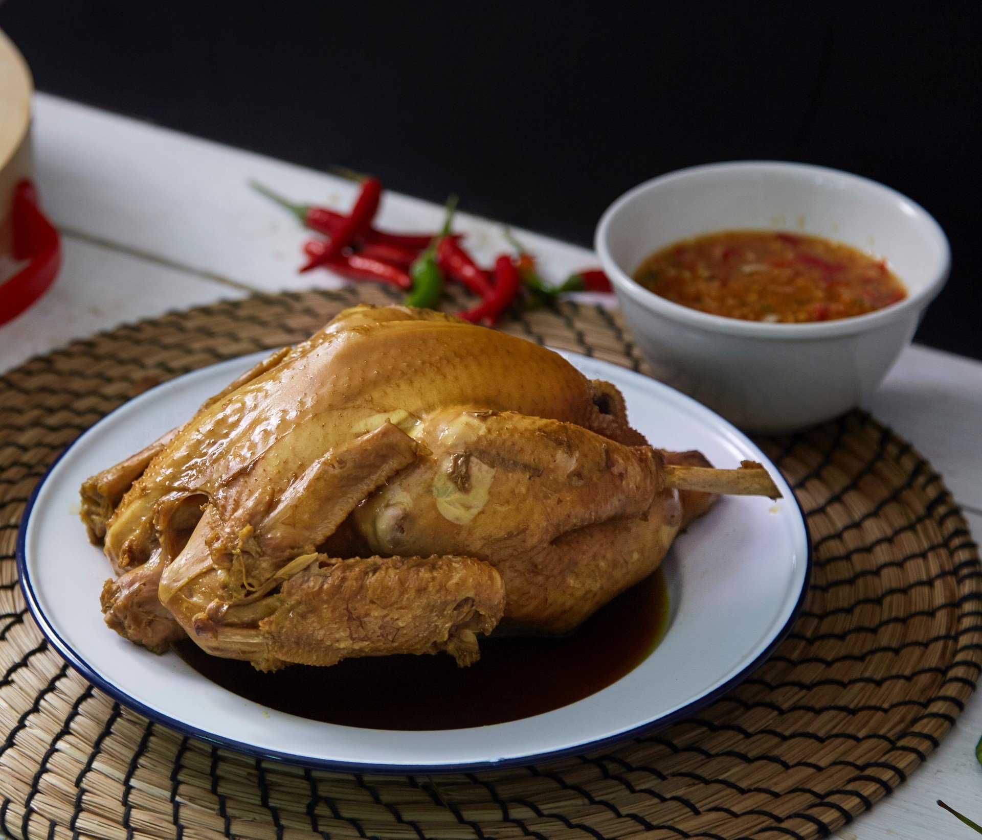 ไก่ต้มน้ำปลา