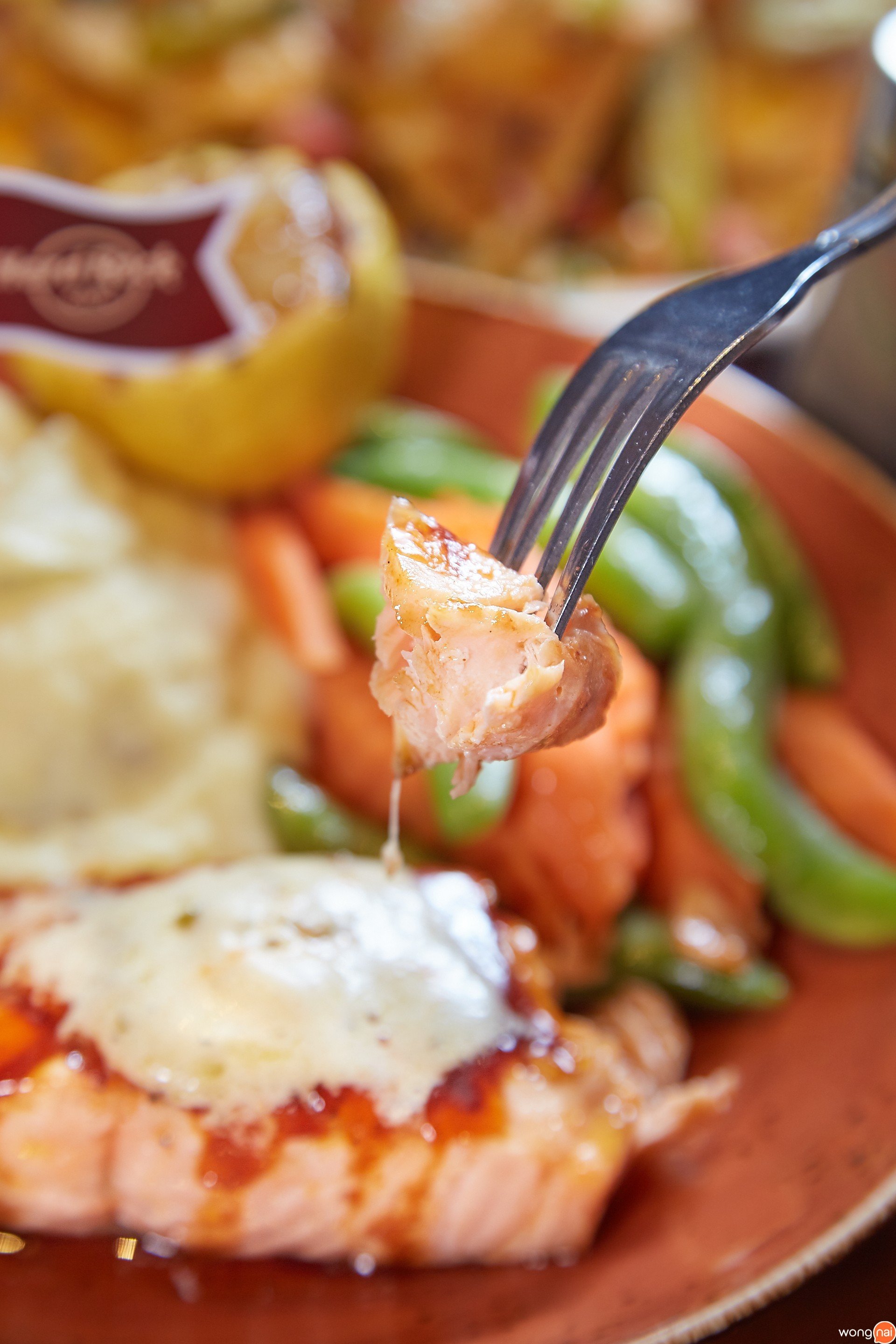 GRILLED ATLANTIC SALMON Hard Rock Cafe pattaya