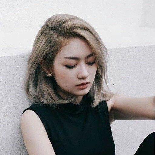ผมสั้น