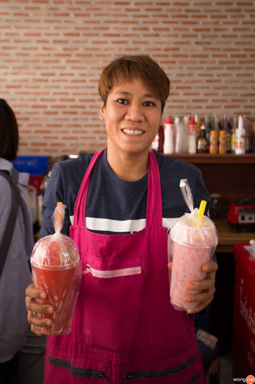 เจ้าของร้าน กาแฟโบราณเขียดเขียว ขอนแก่น