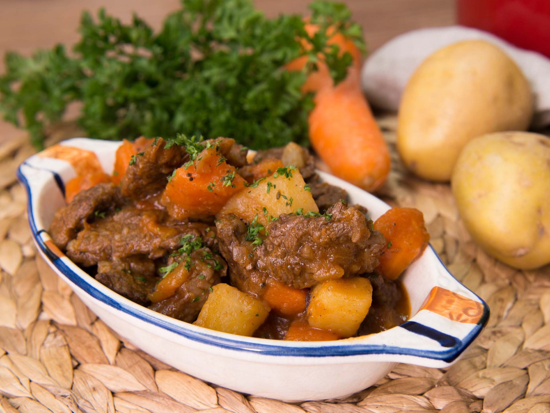 สตูว์เนื้อ สตูว์เนื้อ