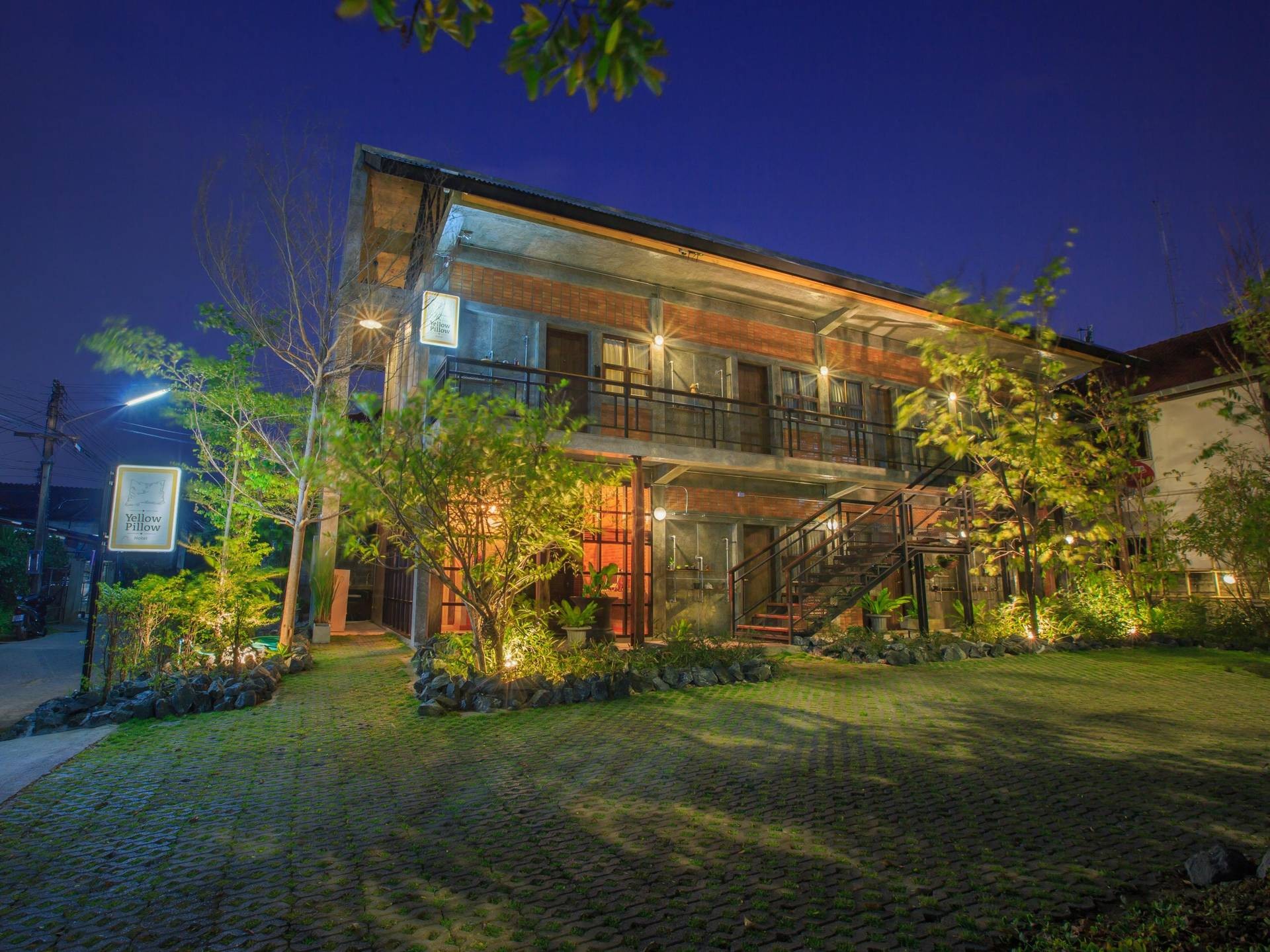 โรงแรมเยลโล่พิลโล (Yellow Pillow Hotel) รีวิวที่พัก Wongnai