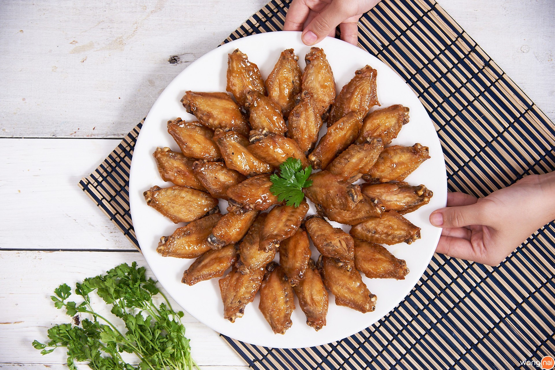 ปีกไก่ทอดซีอิ๊ว