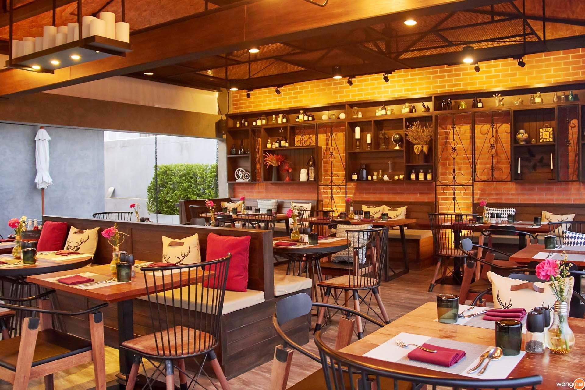 Coral Vine Bar & Restaurant
