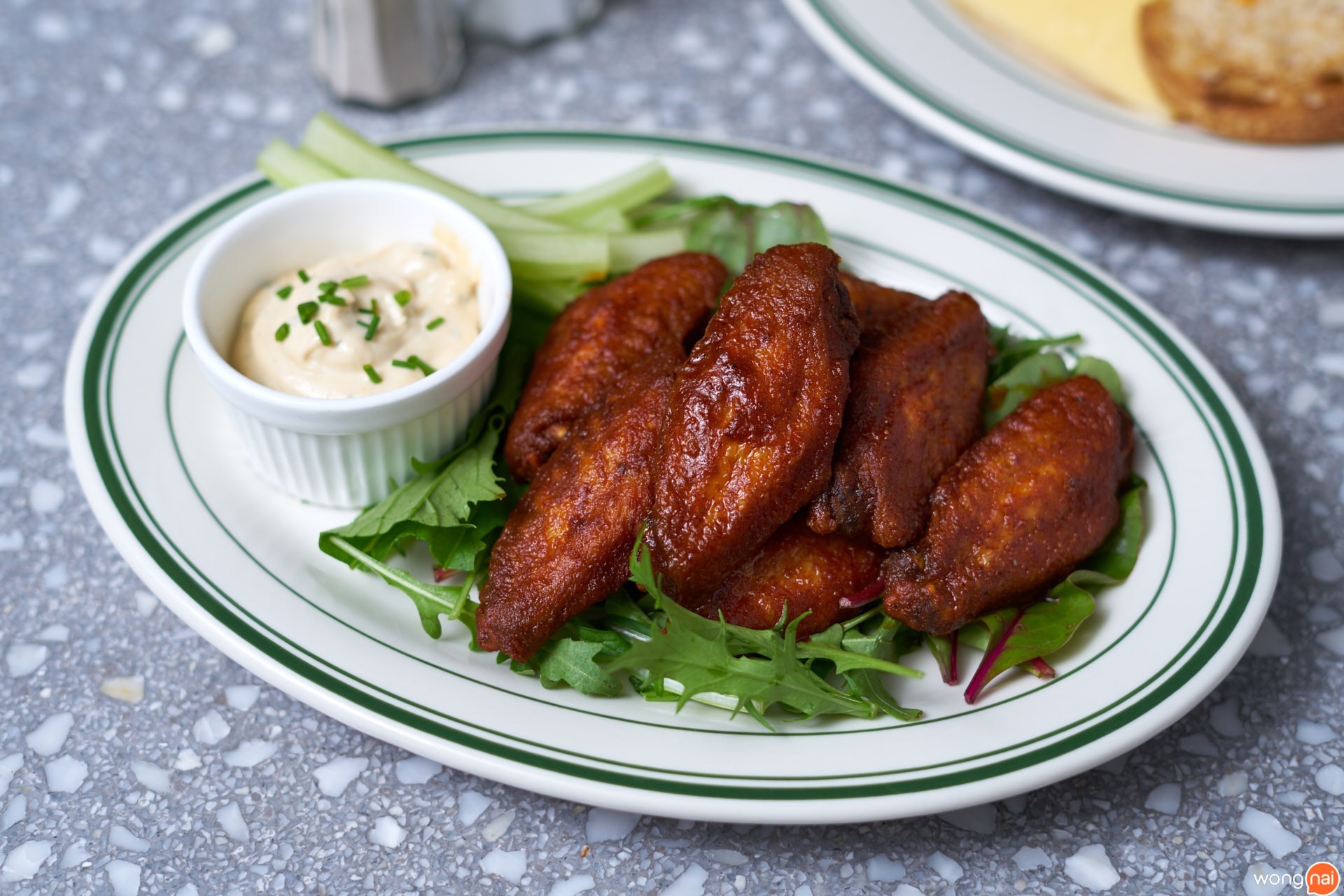 “Buffalo Chicken Wing” ร้าน "Clinton Baking Street Bangkok"