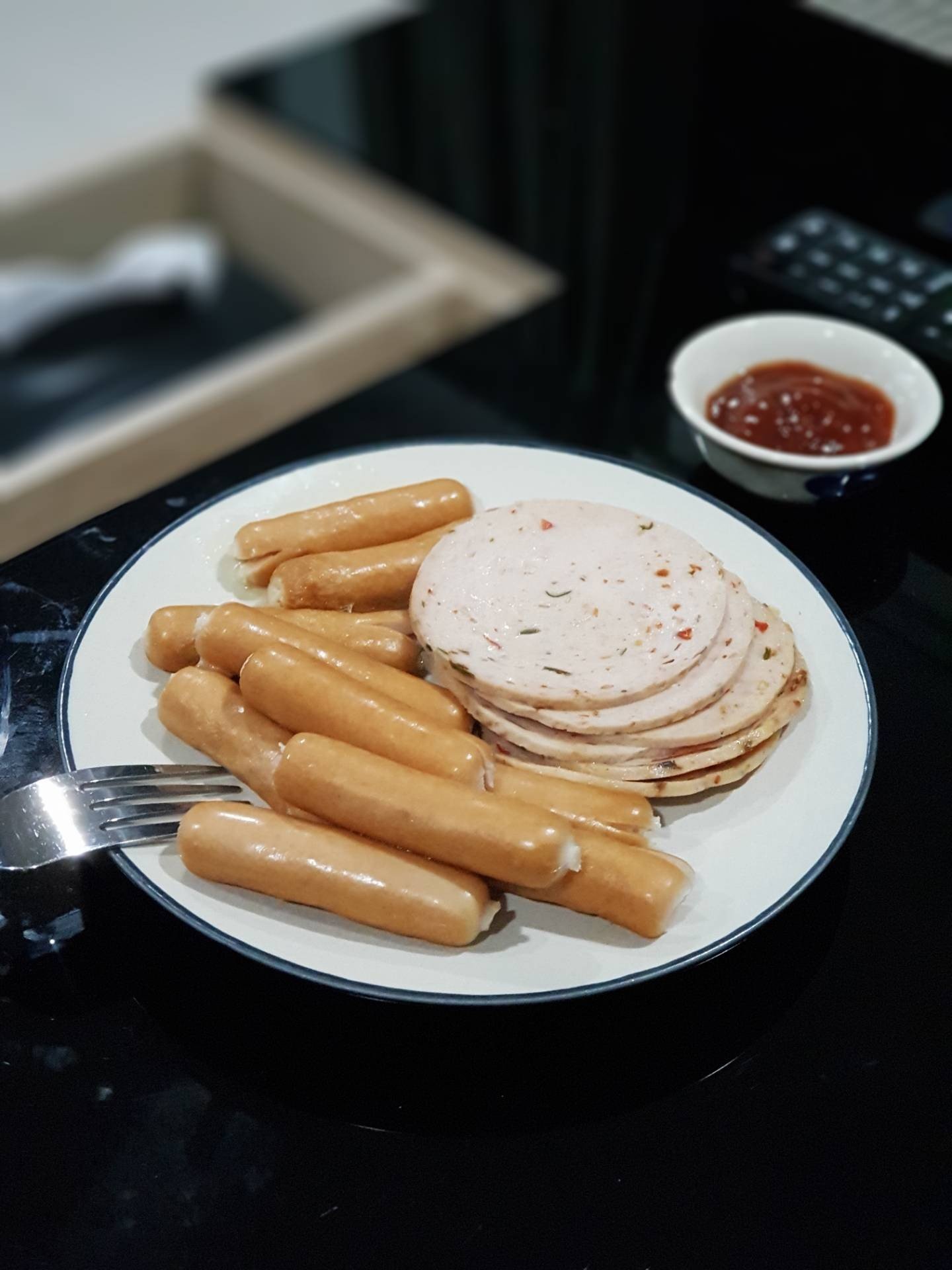 Bangkok sausage and ham สั่งอาหารเดลิเวอรี Wongnai x LINE MAN