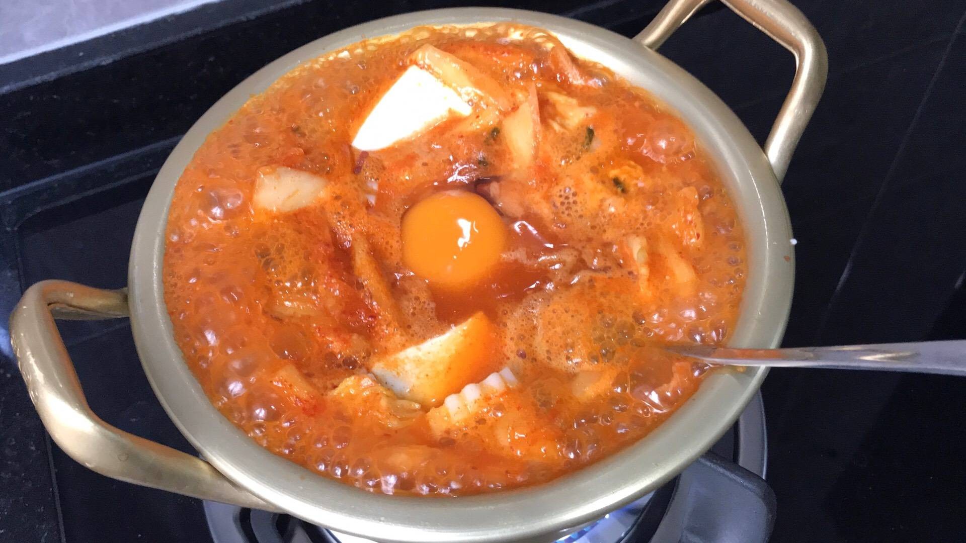 Kimchi soup/ ซุปกิมจิ / Kimchi-jjigae