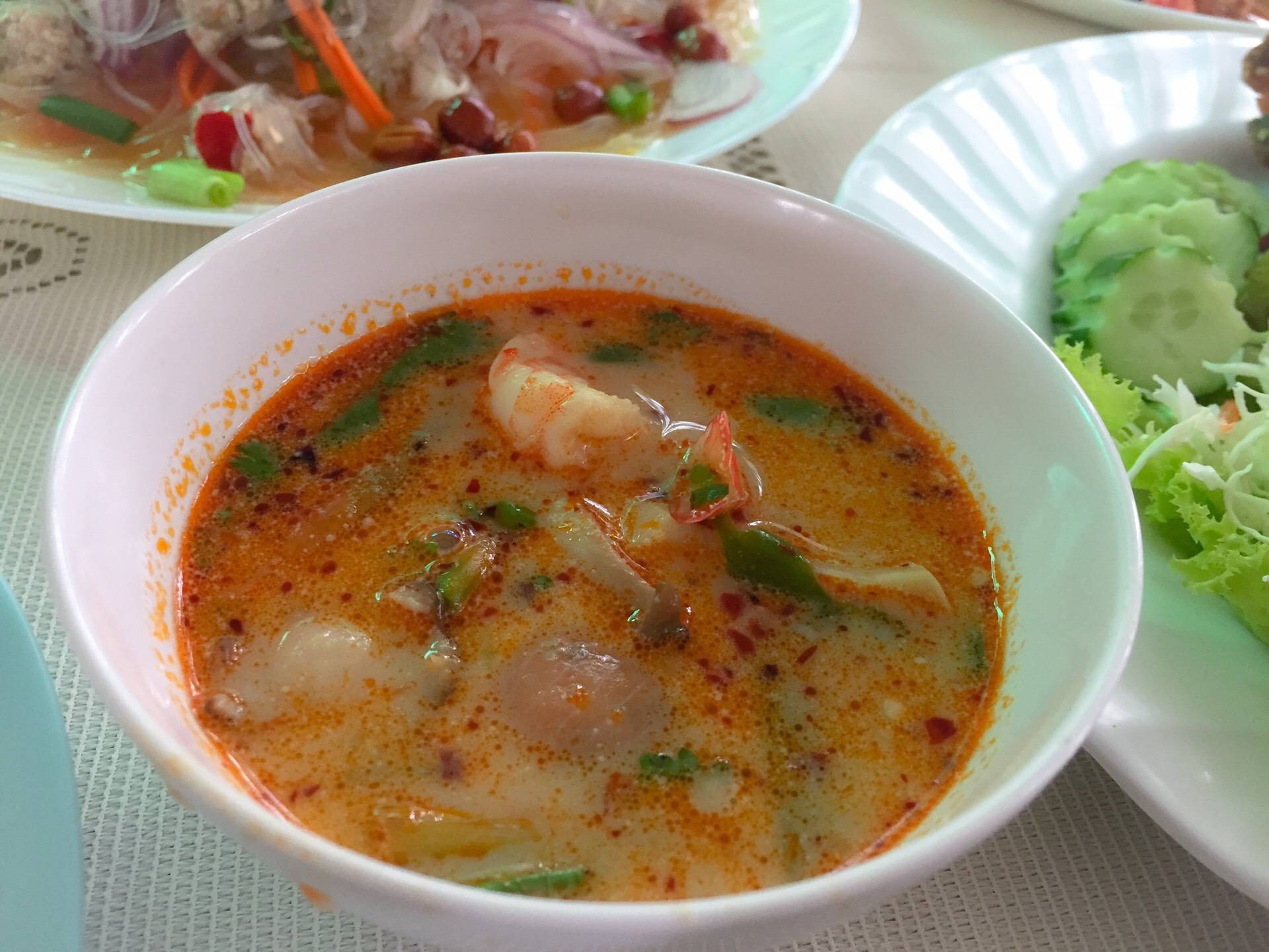 ต้มยำรวมมิตรทะเลน้ำข้น • ทะเลสด รสชาติต้มยำจัดจ้าน สะใจทีเดียว ถึงกับ ...