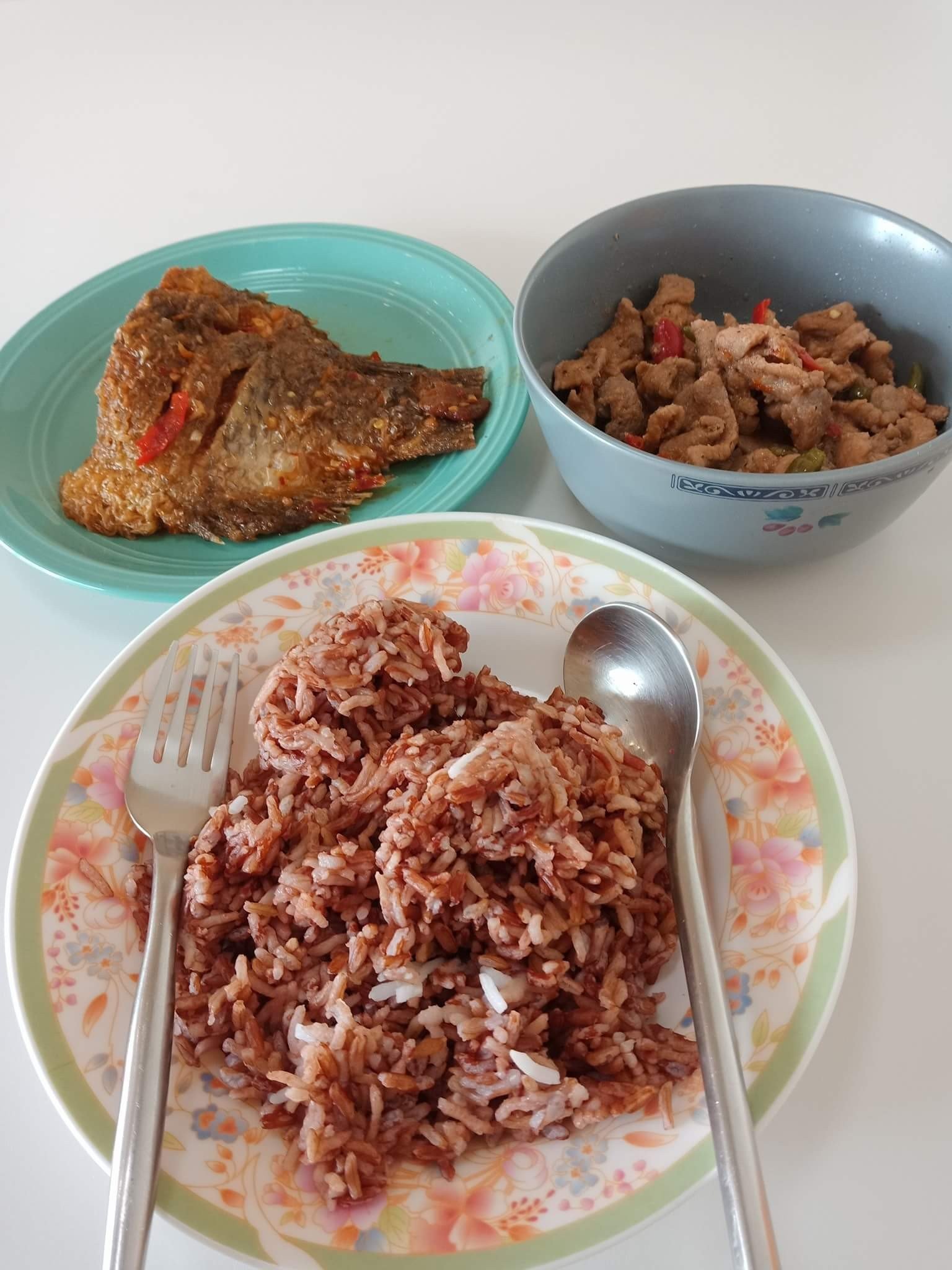 ปลาราดพริก+หมูผัดกะปิ