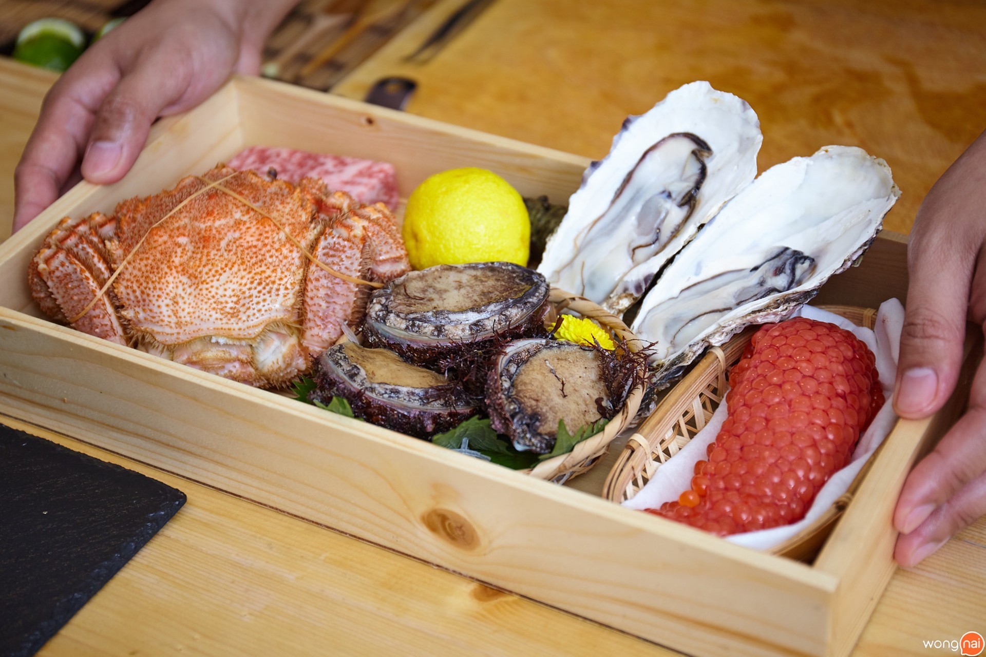 บทสัมภาษณ์ของ "เชฟอาร์ม - กีรติ บุตคีวงษ์" เจ้าของร้าน "Meruto Sushi"