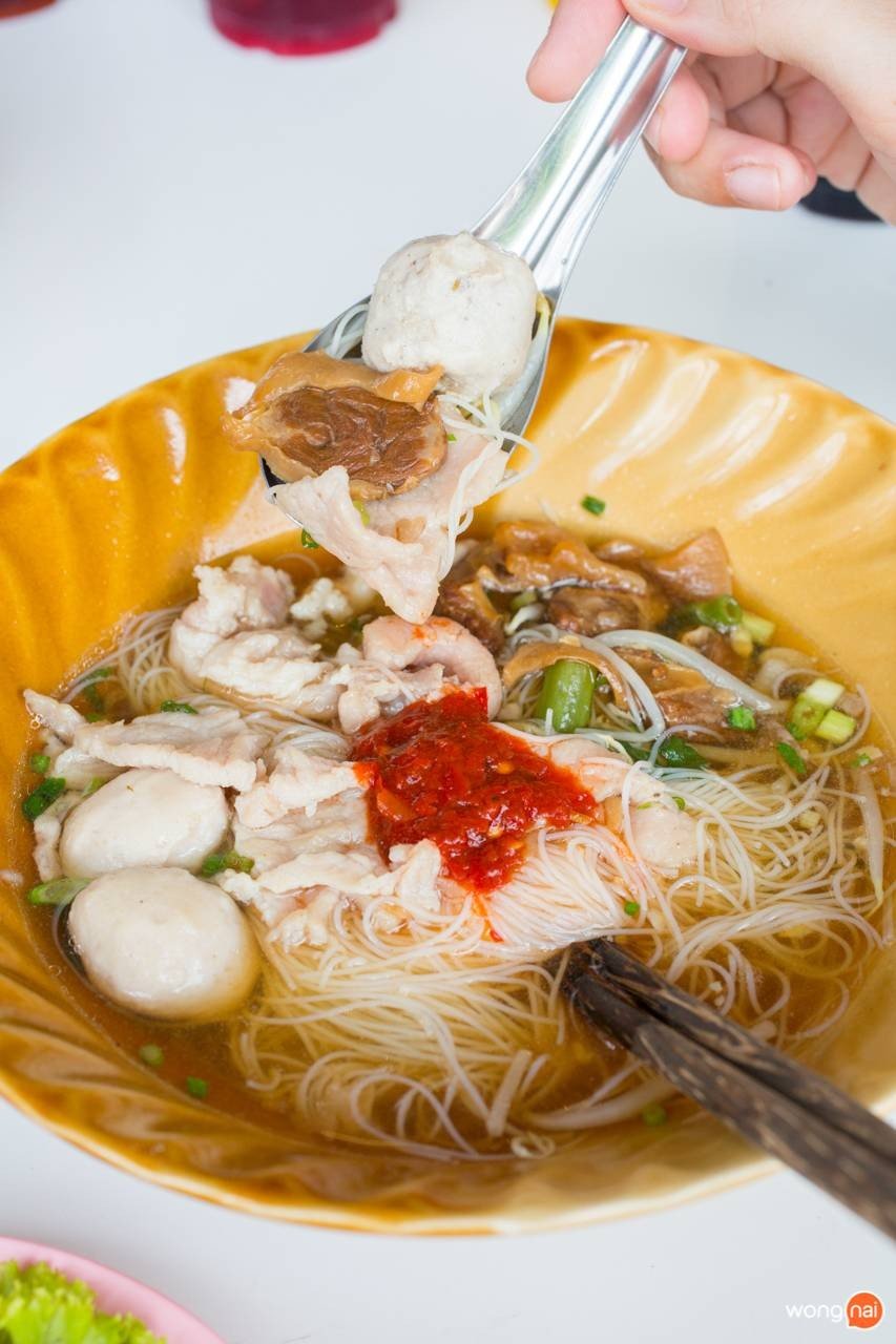 ทิพย์โอชา ก๋วยเตี๋ยวเนื้อ - หมู พิษณุโลก