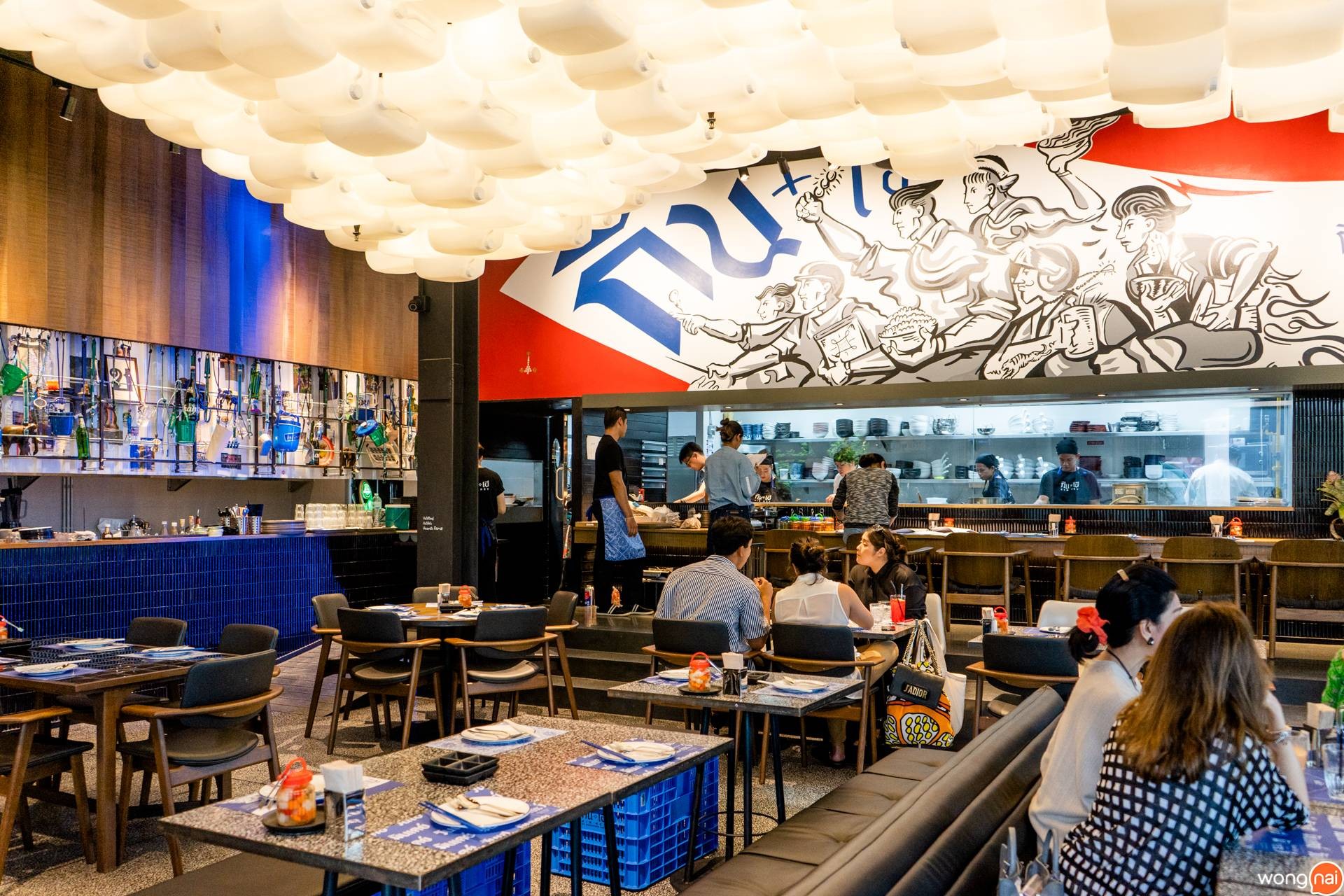 บรรยากาศร้าน KINHEY by Greyhound Café