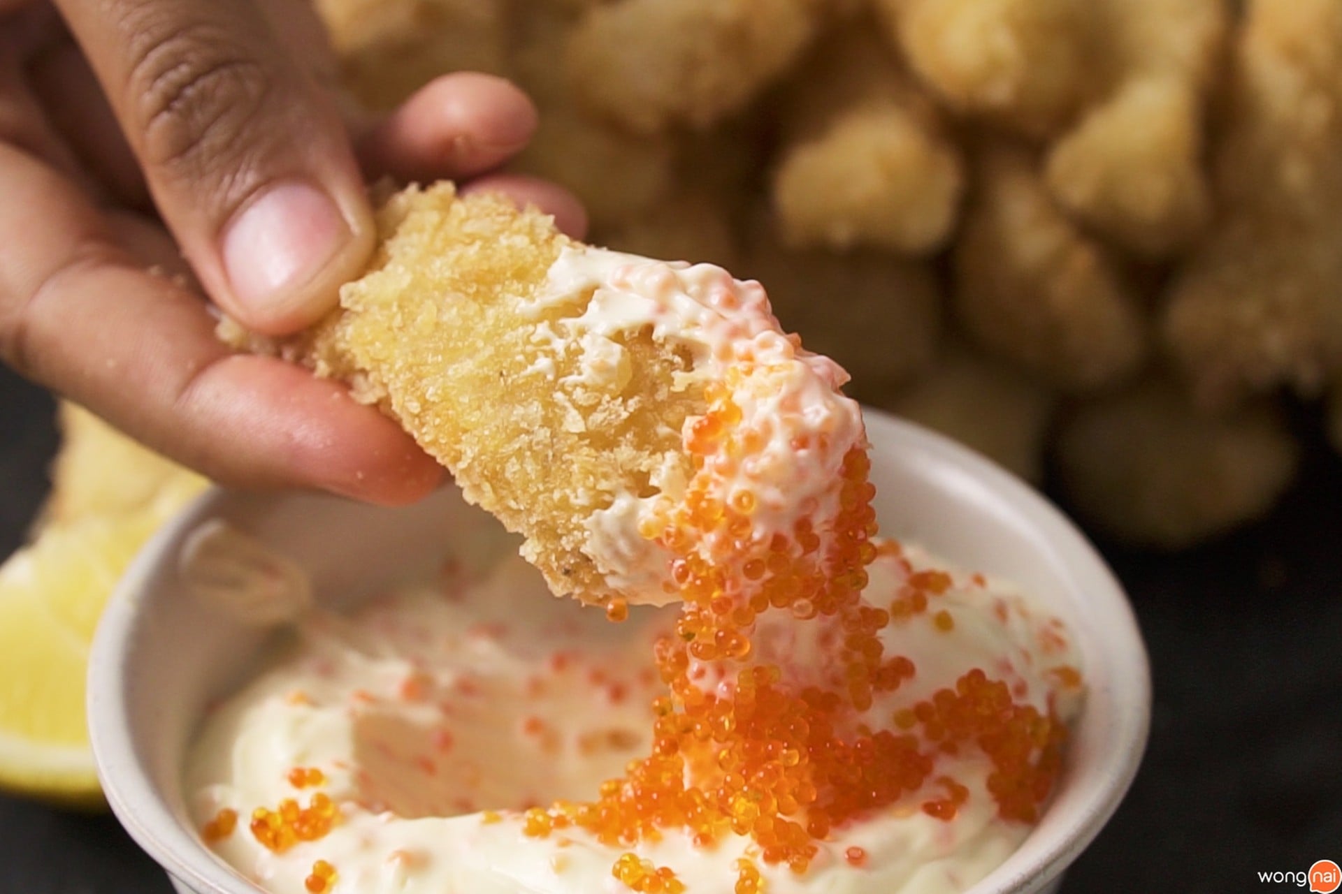 ปลาทอดซอสไข่กุ้ง ปลาทอดซอสไข่กุ้ง