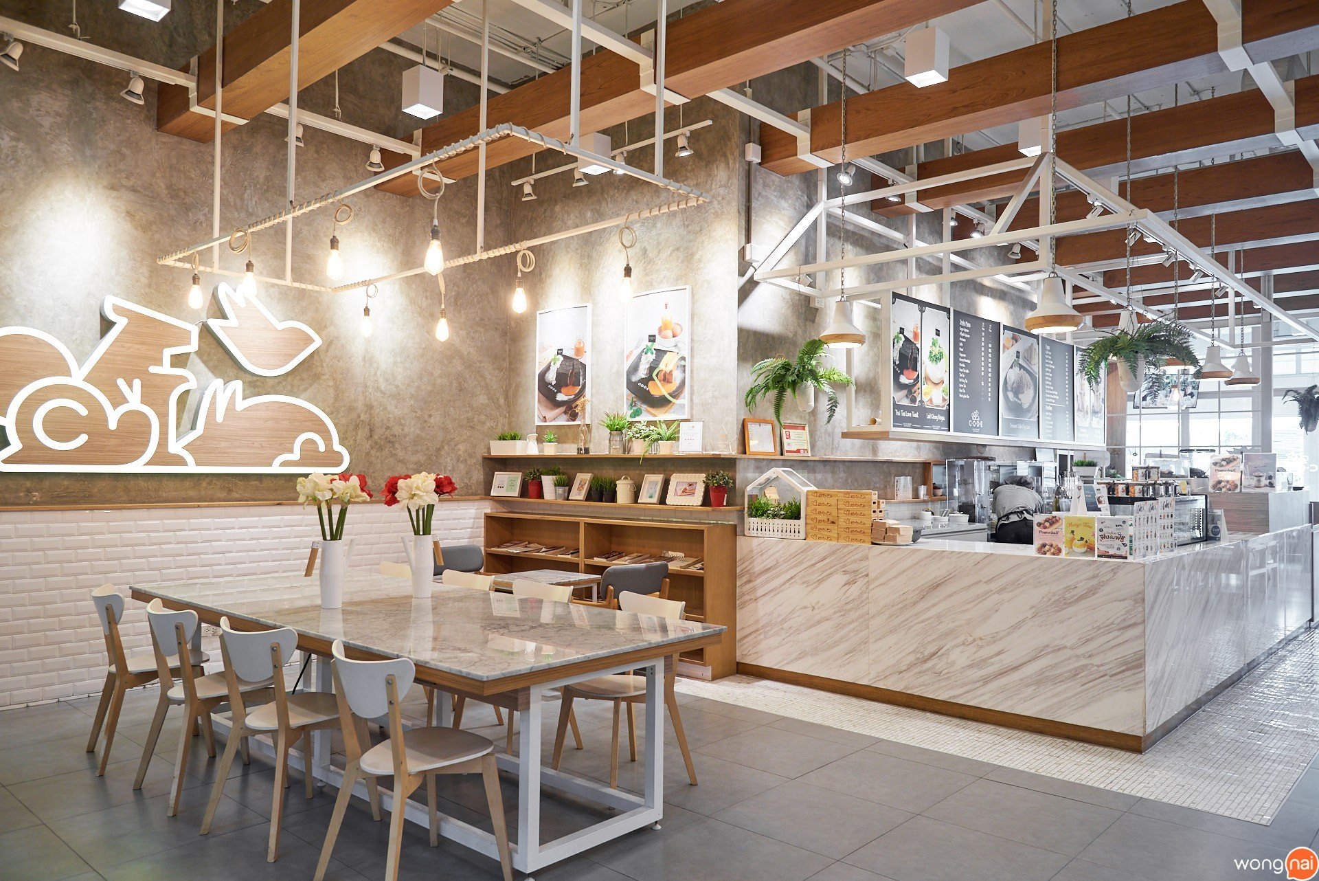 บรรยากาศภายในร้าน "CODE"