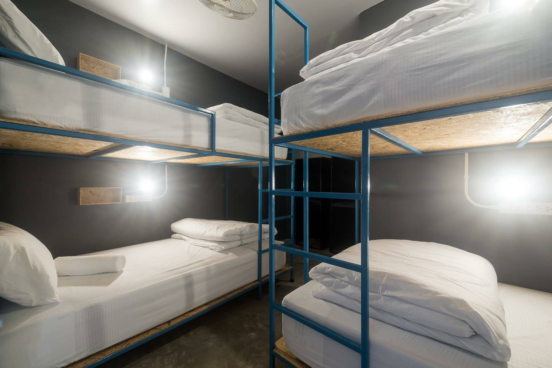 รูป BED Hostel Phuket Wongnai