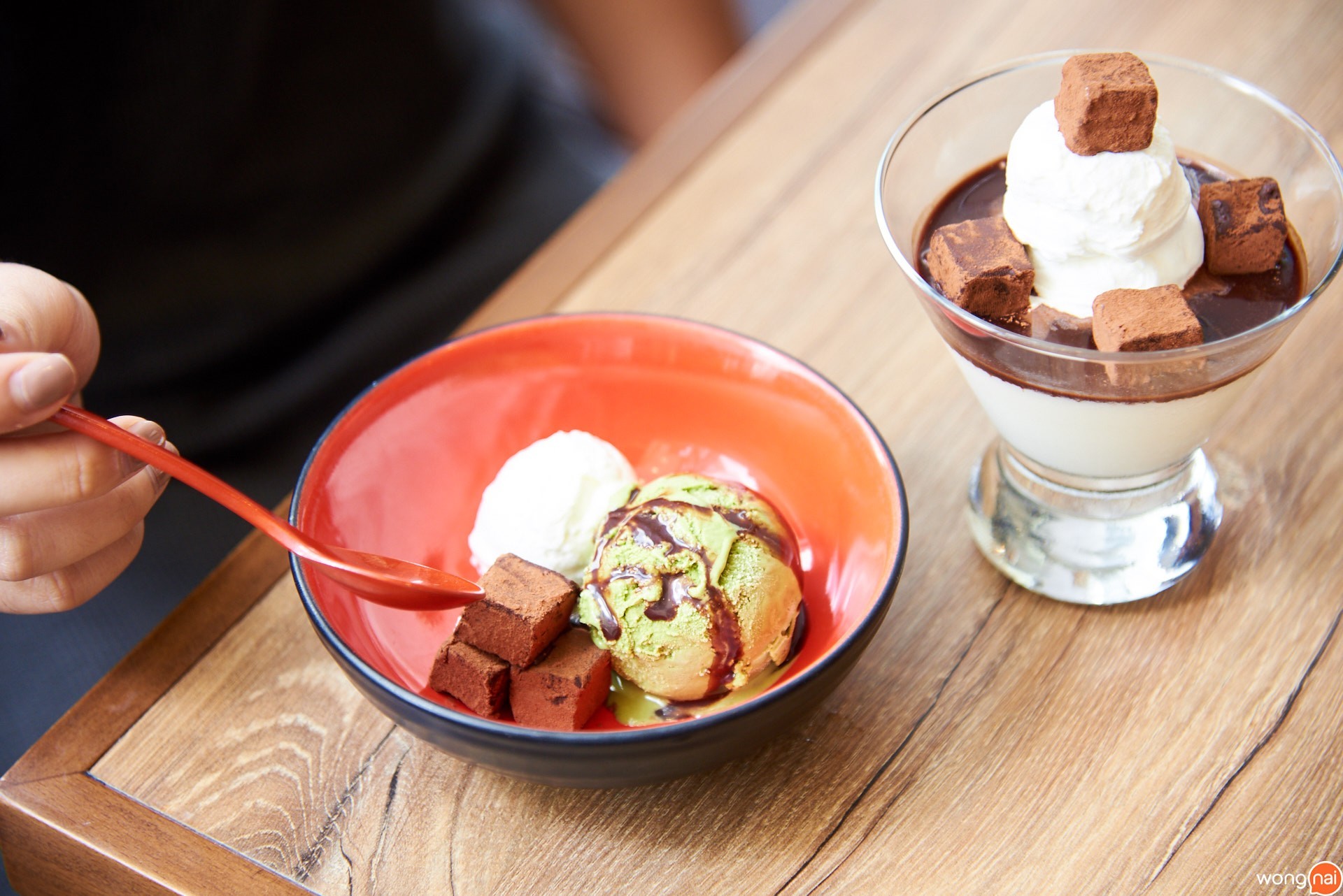 “Chocolate Brownie with Ice Cream” ที่ร้าน "OOTOYA"