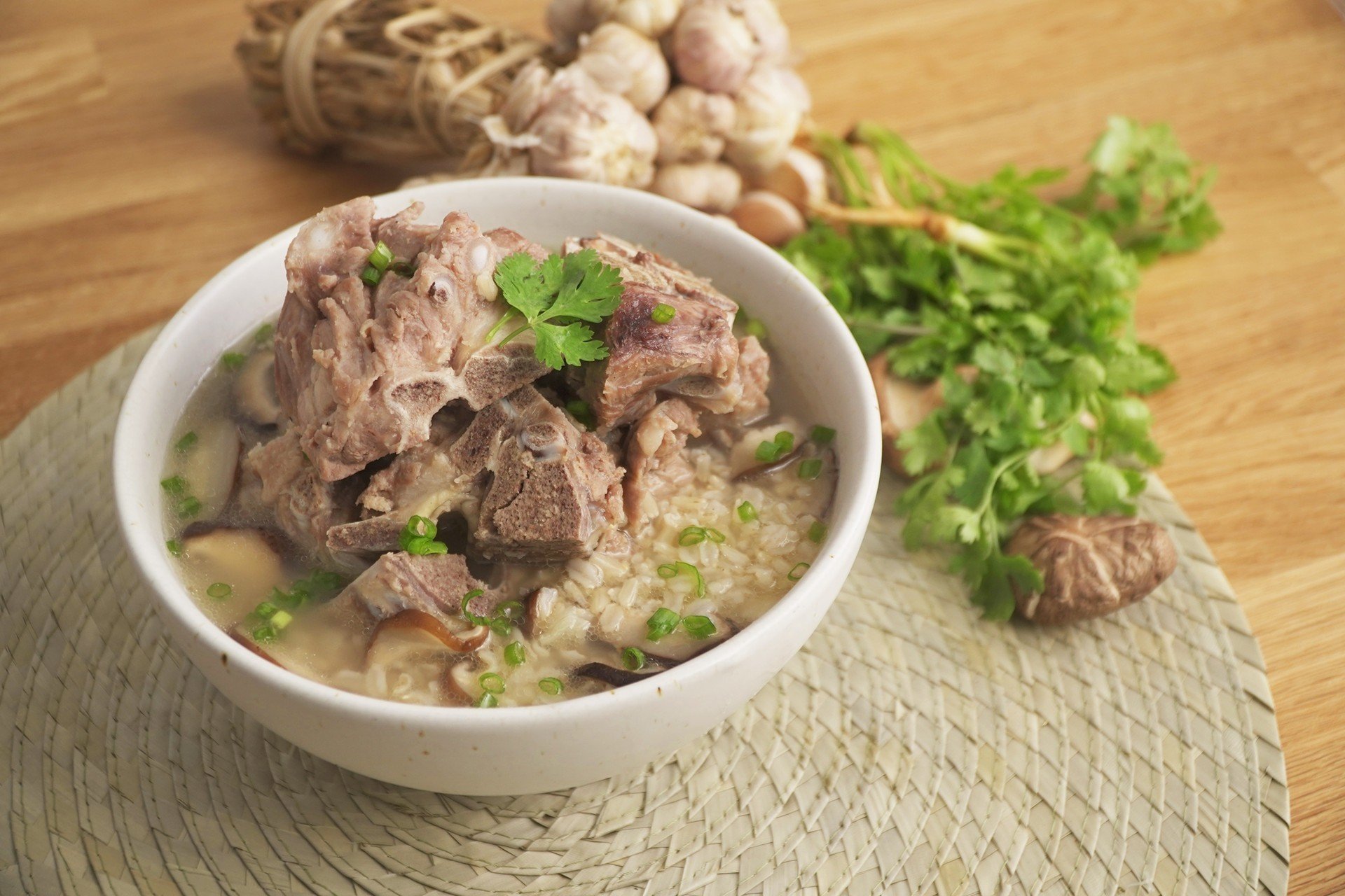 ข้าวต้มเล้งเห็ดหอม