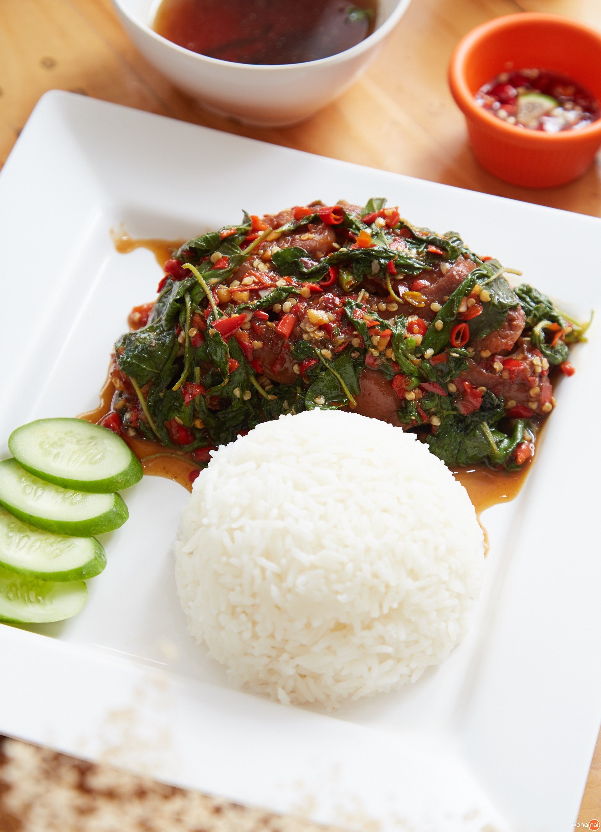 ข้าวกะเพราคากง คากิ
