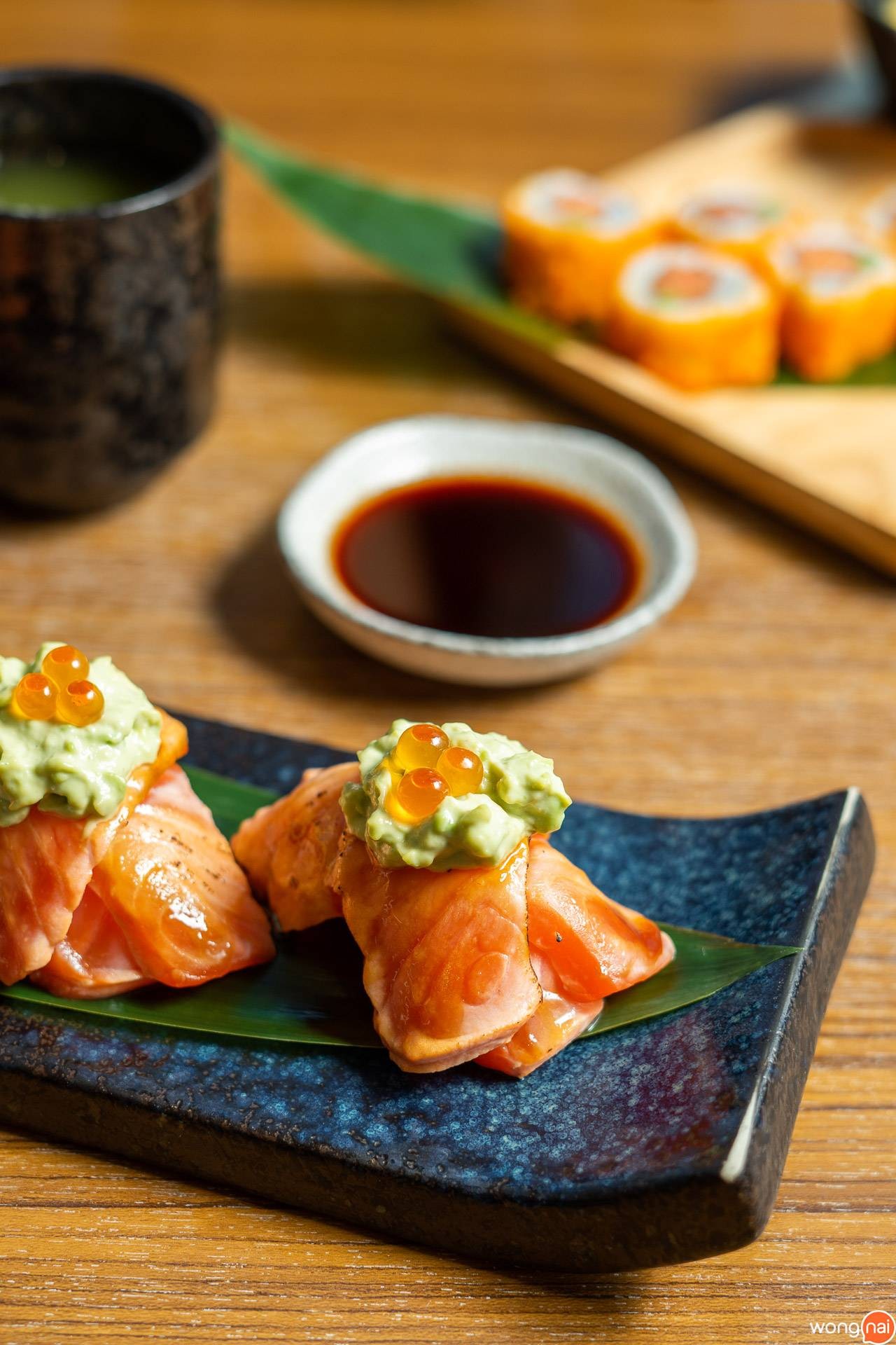 เมนู "Salmon Tower" ของร้าน ZEN Tokyo Creation