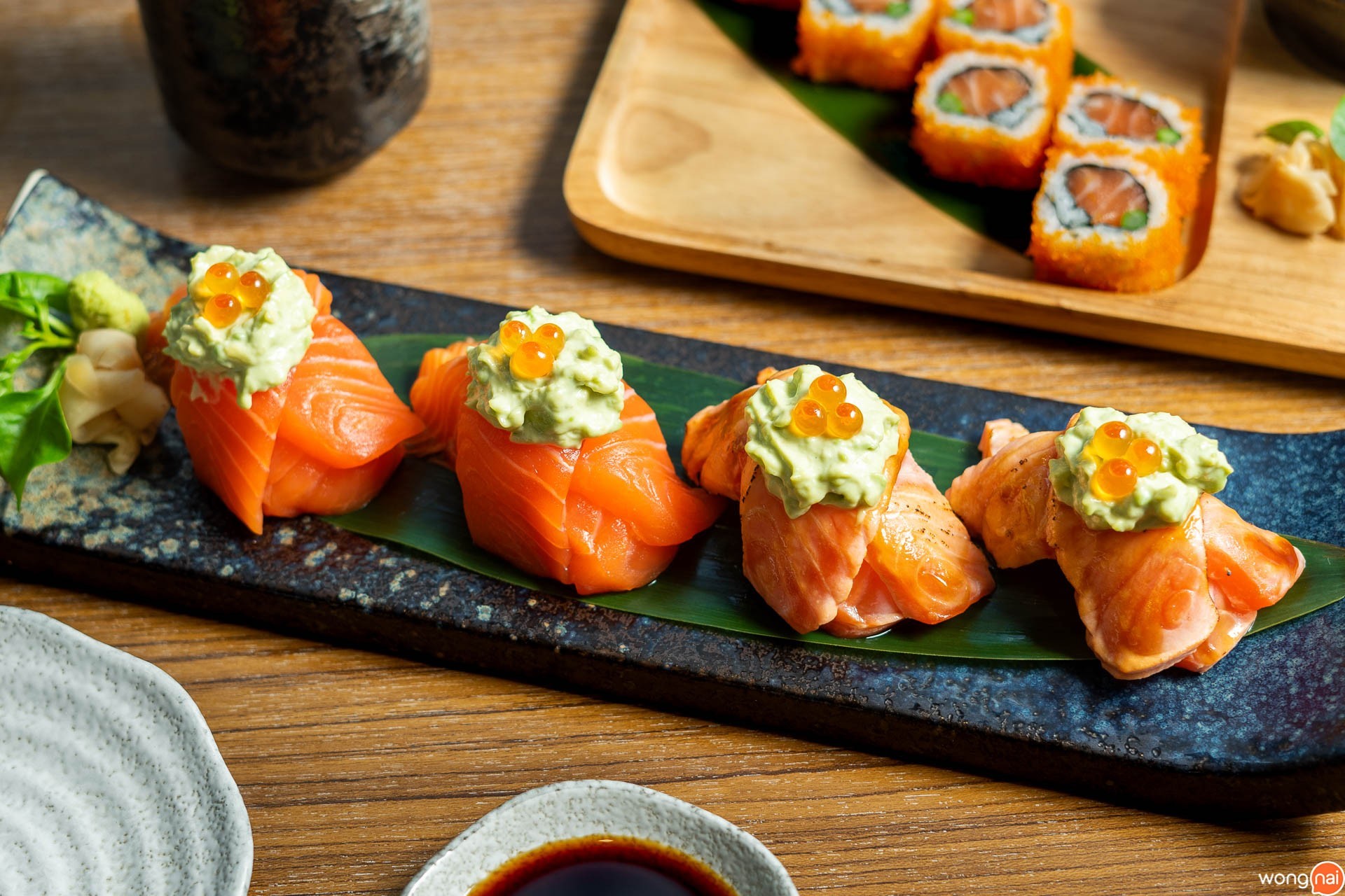 เมนู "Salmon Tower" ของร้าน ZEN Tokyo Creation