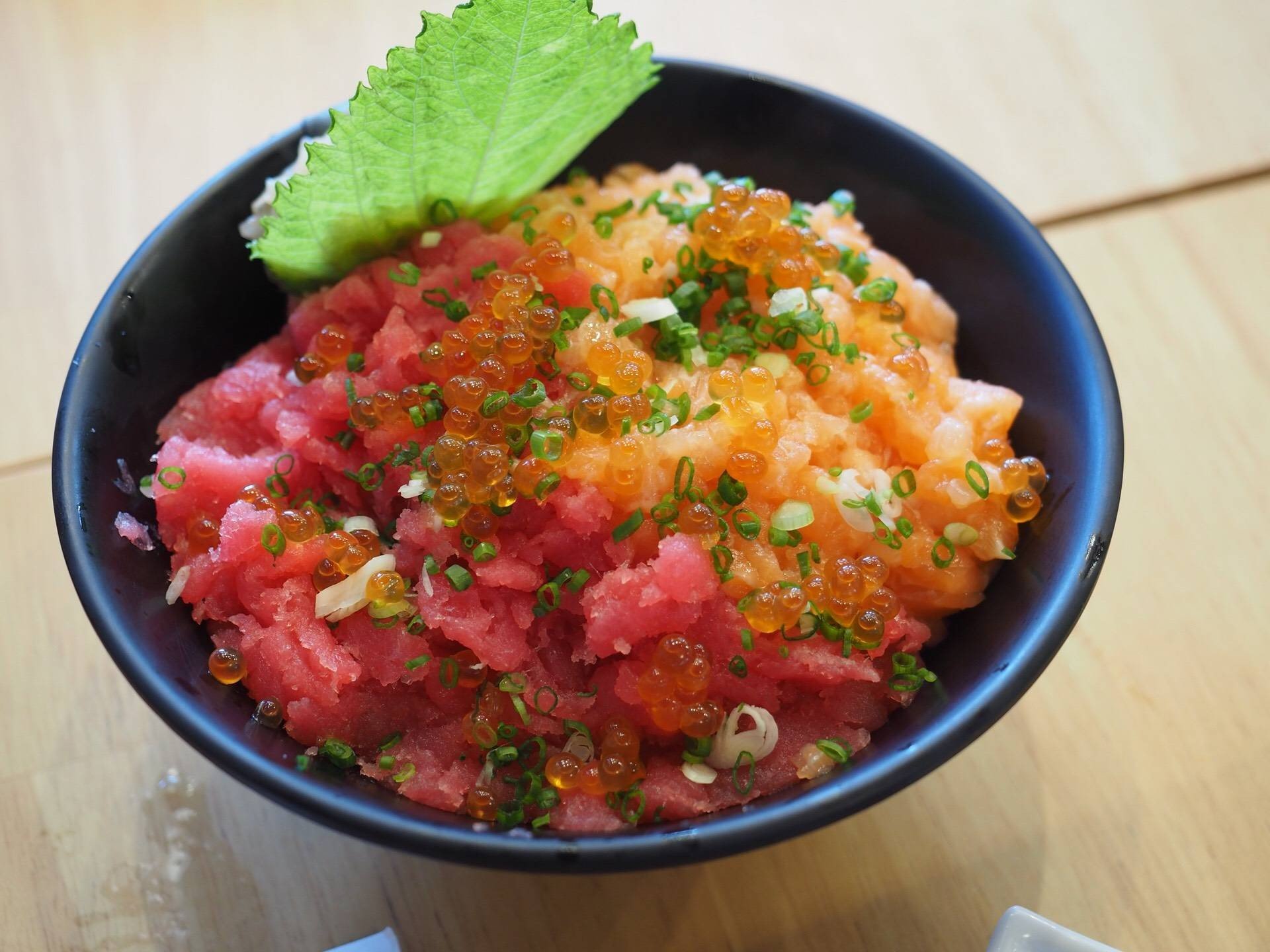 Salmon Sukimi Don ร้าน sushi masa เทเวศน์