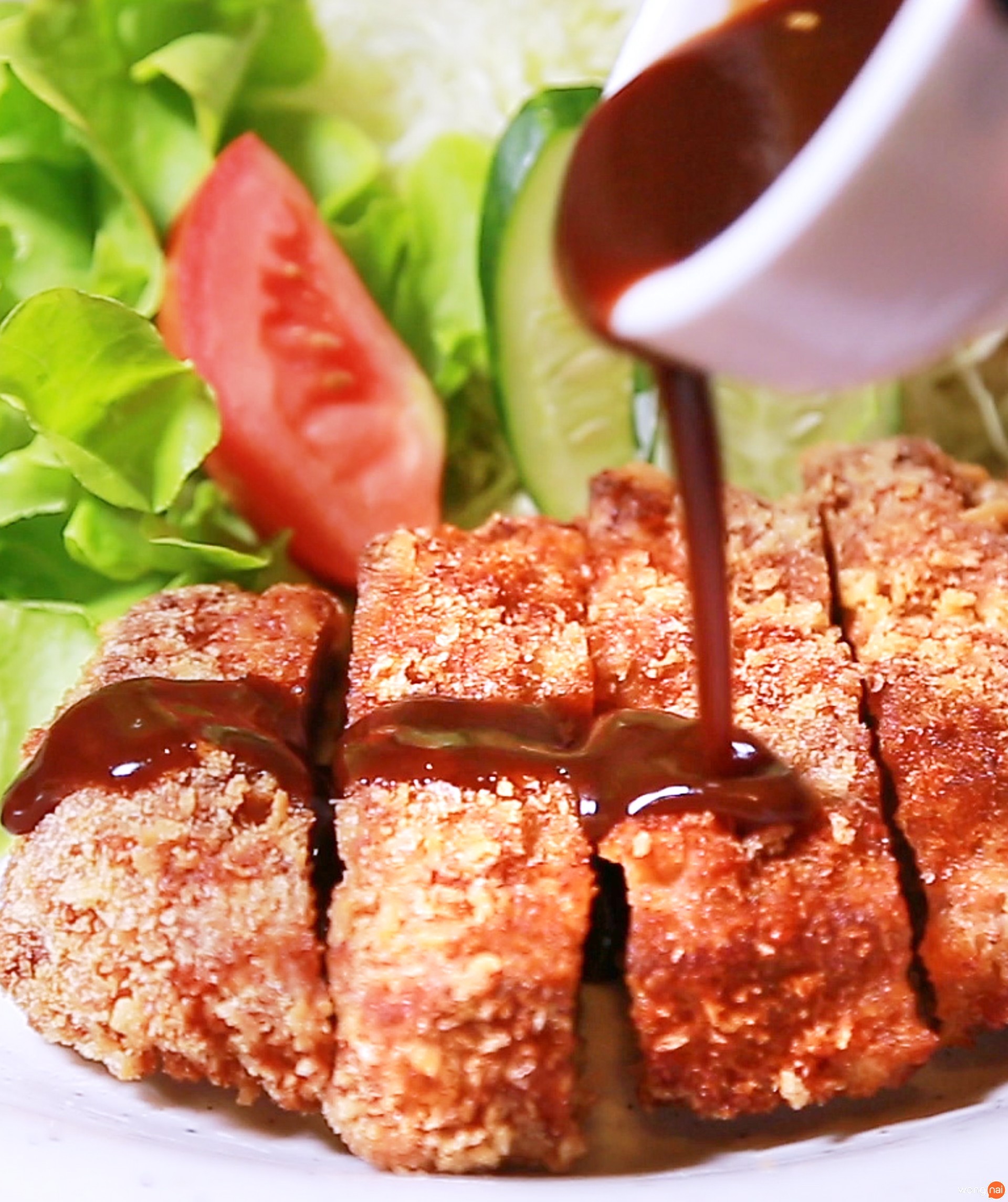 หมูคุโรบุตะชุบเกล็ดขนมปังทอด