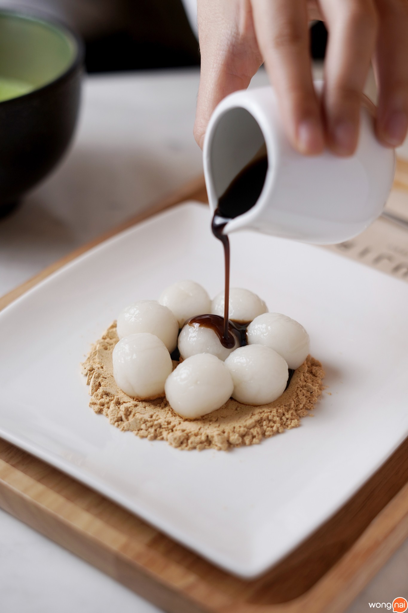 “Shiratama Kinako Kuromitsu” ร้าน “TSUJIRI” (ซึจิริ)