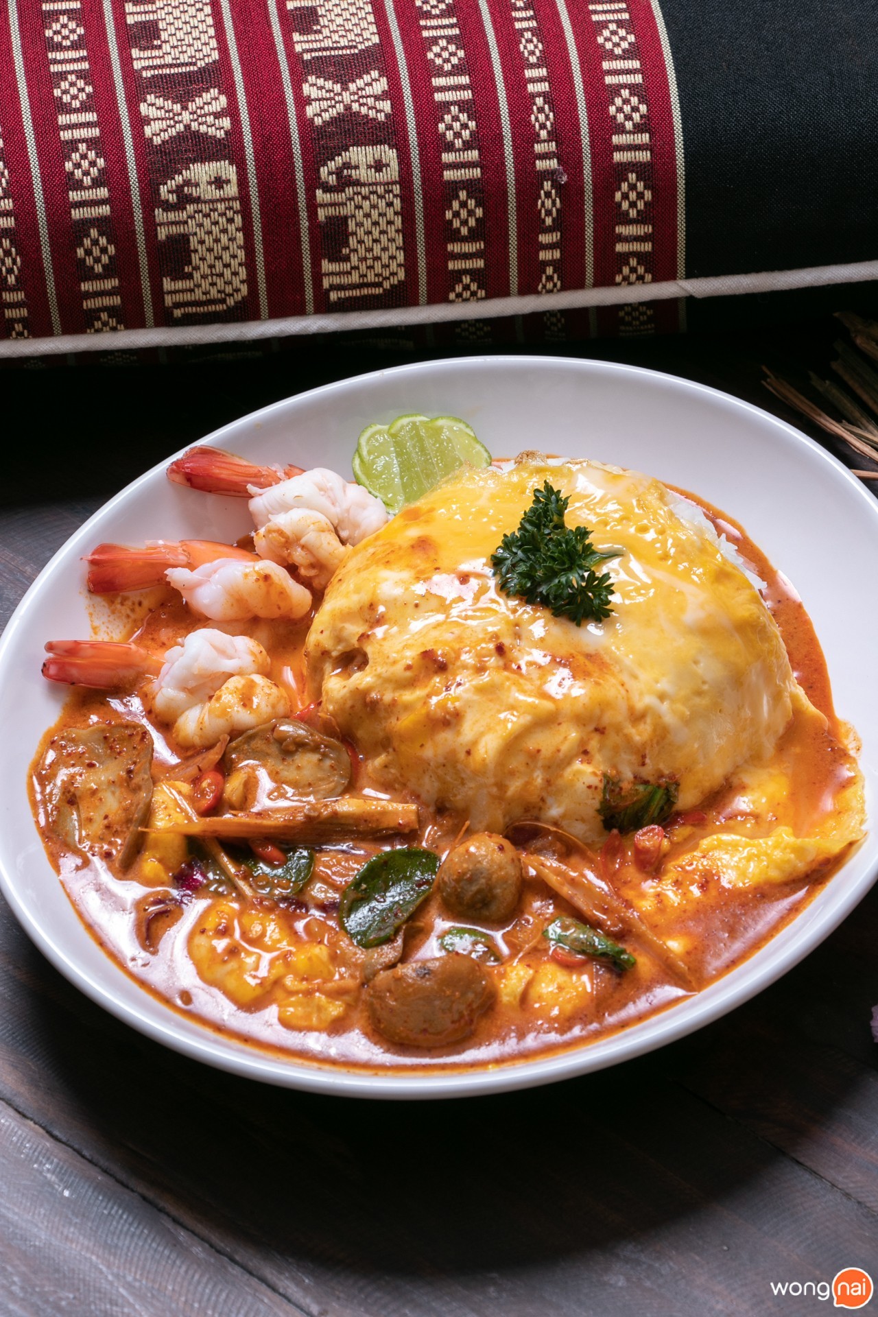 เมนู ข้าวไข่ข้นต้มยำทะเล ร้าน ข้าวเม่า เชียงใหม่ Kowmao Cafe & Restaurant เชียงใหม่