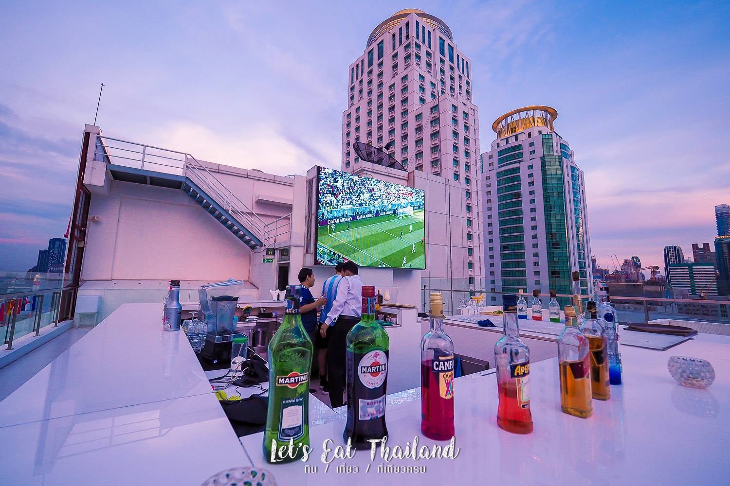 รีวิว WALK Rooftop Bar Centara Watergate Pavillion Hotel Bangkok สวีท