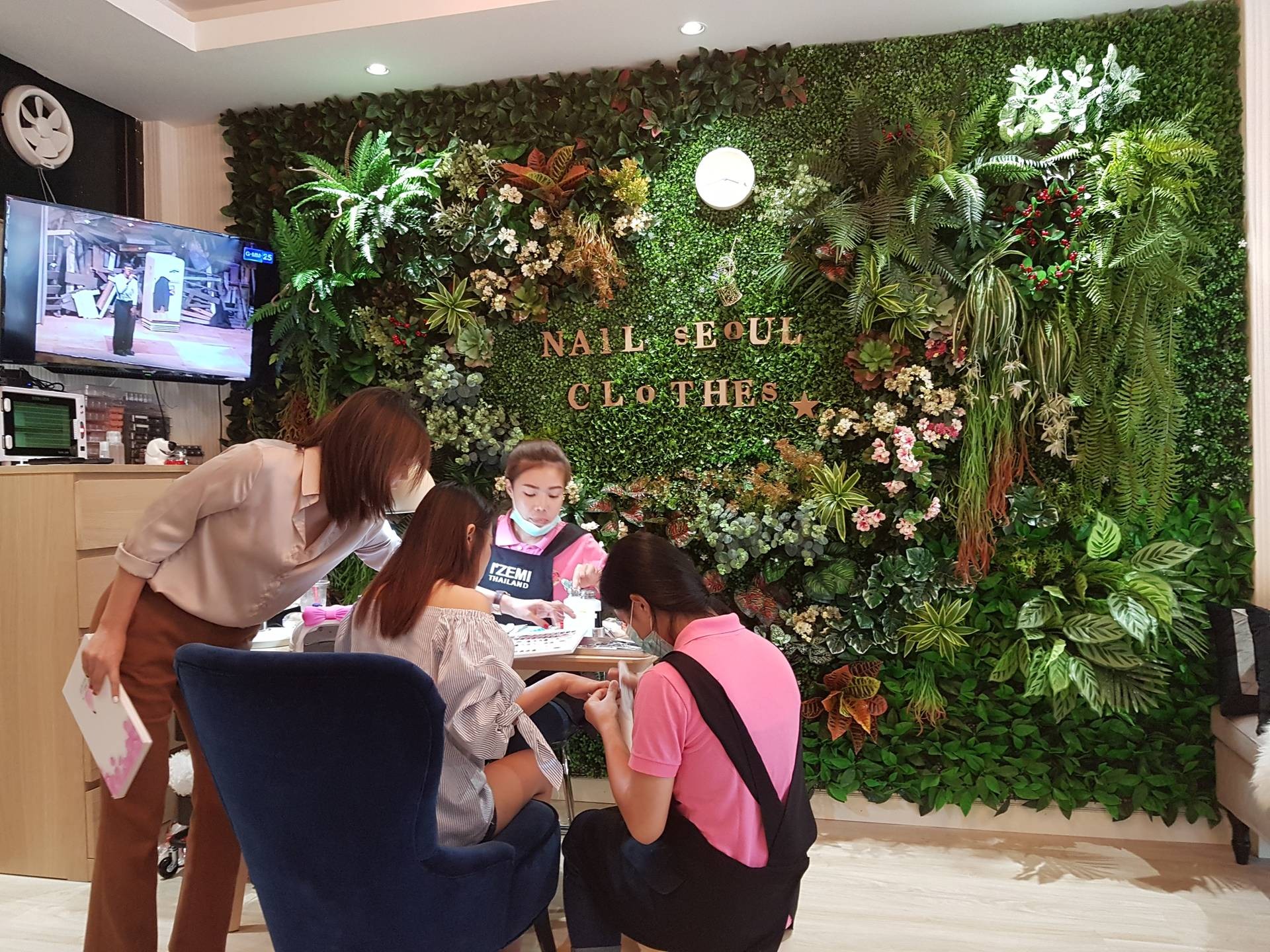 ร้าน nail seoul clothes (เนลล์ โซล โคลสเซส)