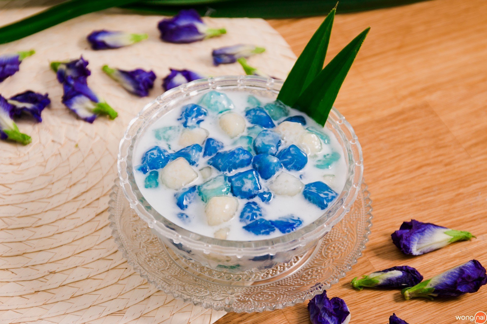 ทับทิมกรอบอัญชัน