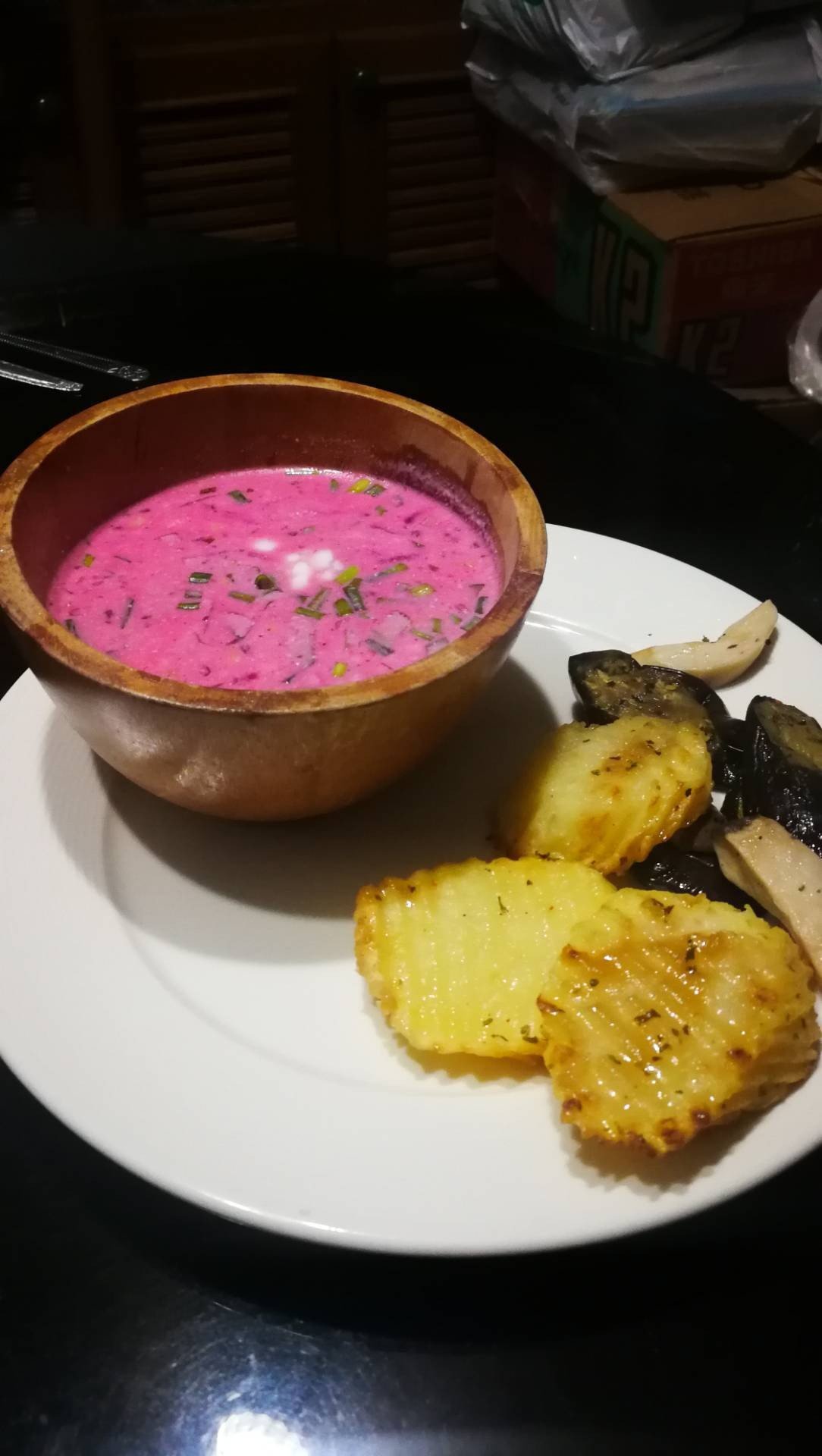 Lithunian cold beet soup