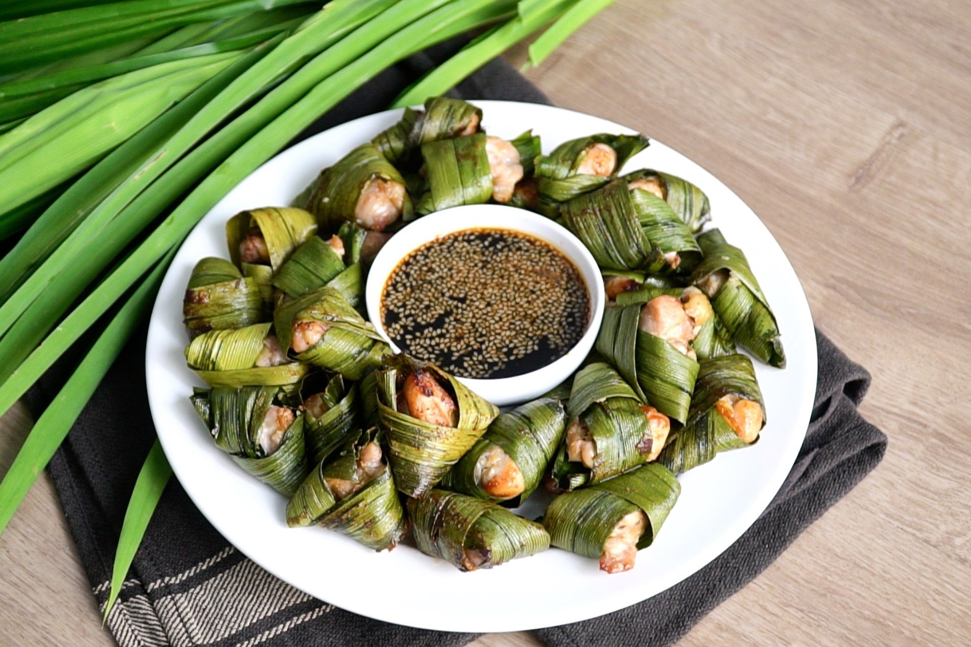 ไก่ห่อใบเตย