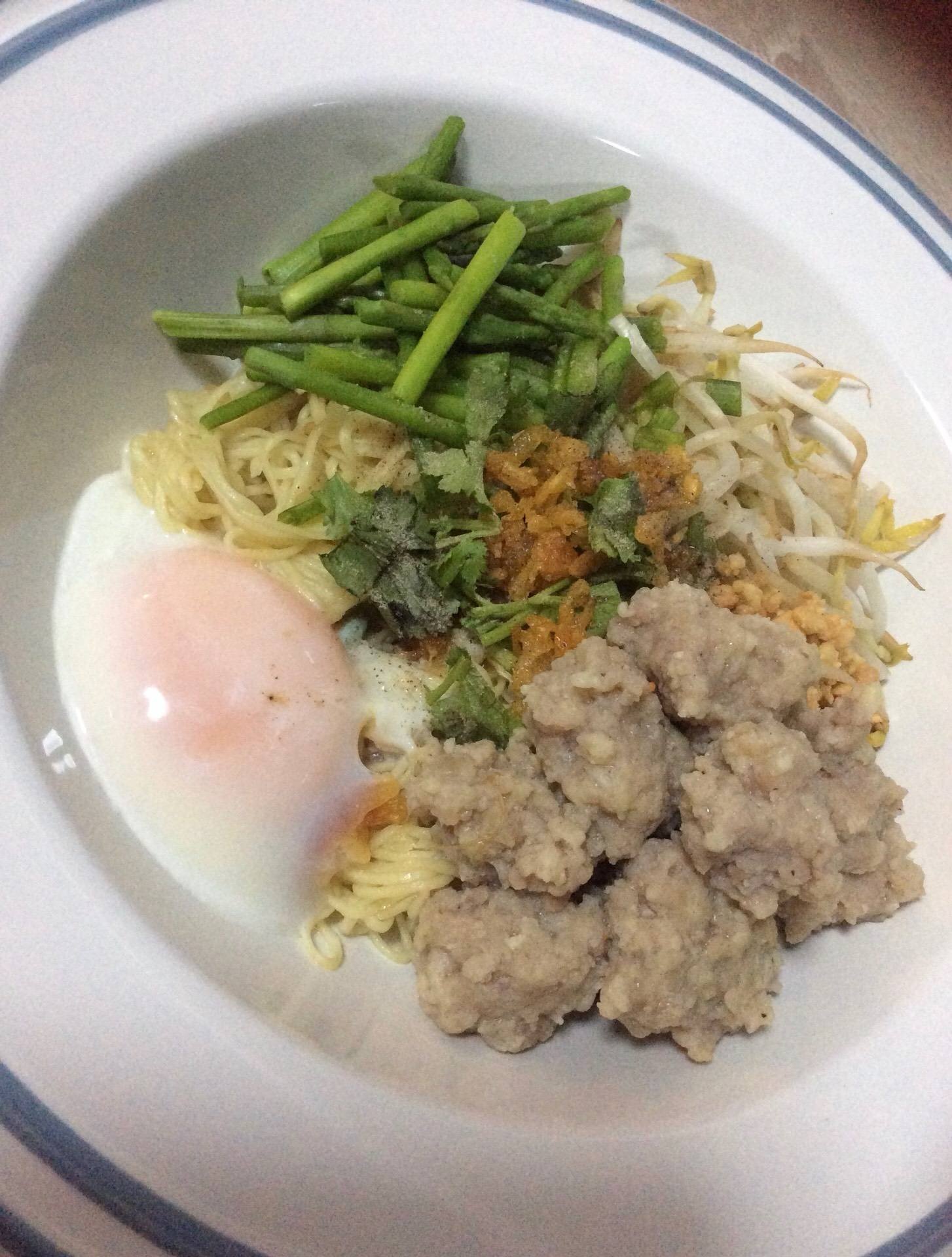 บะหมี่สองสัญชาติ(both noodle nationality)