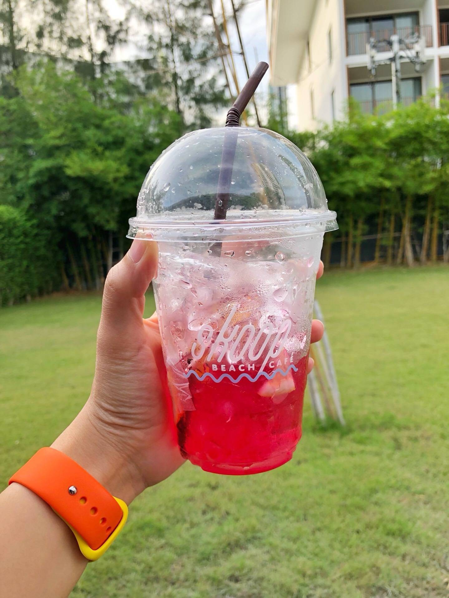 รีวิว Skoop Beach Café เดินเล่นริมทะเล