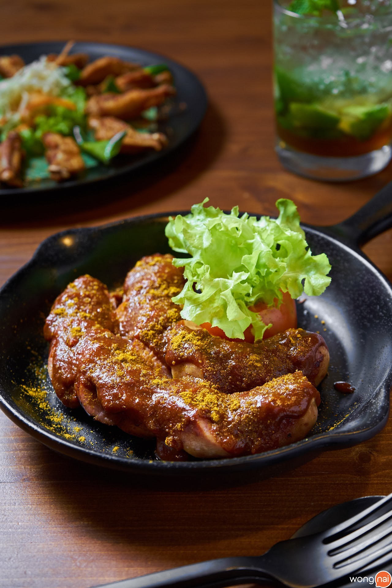 Hank Curry Wurst ของร้าน Henry’s Gastro Pub