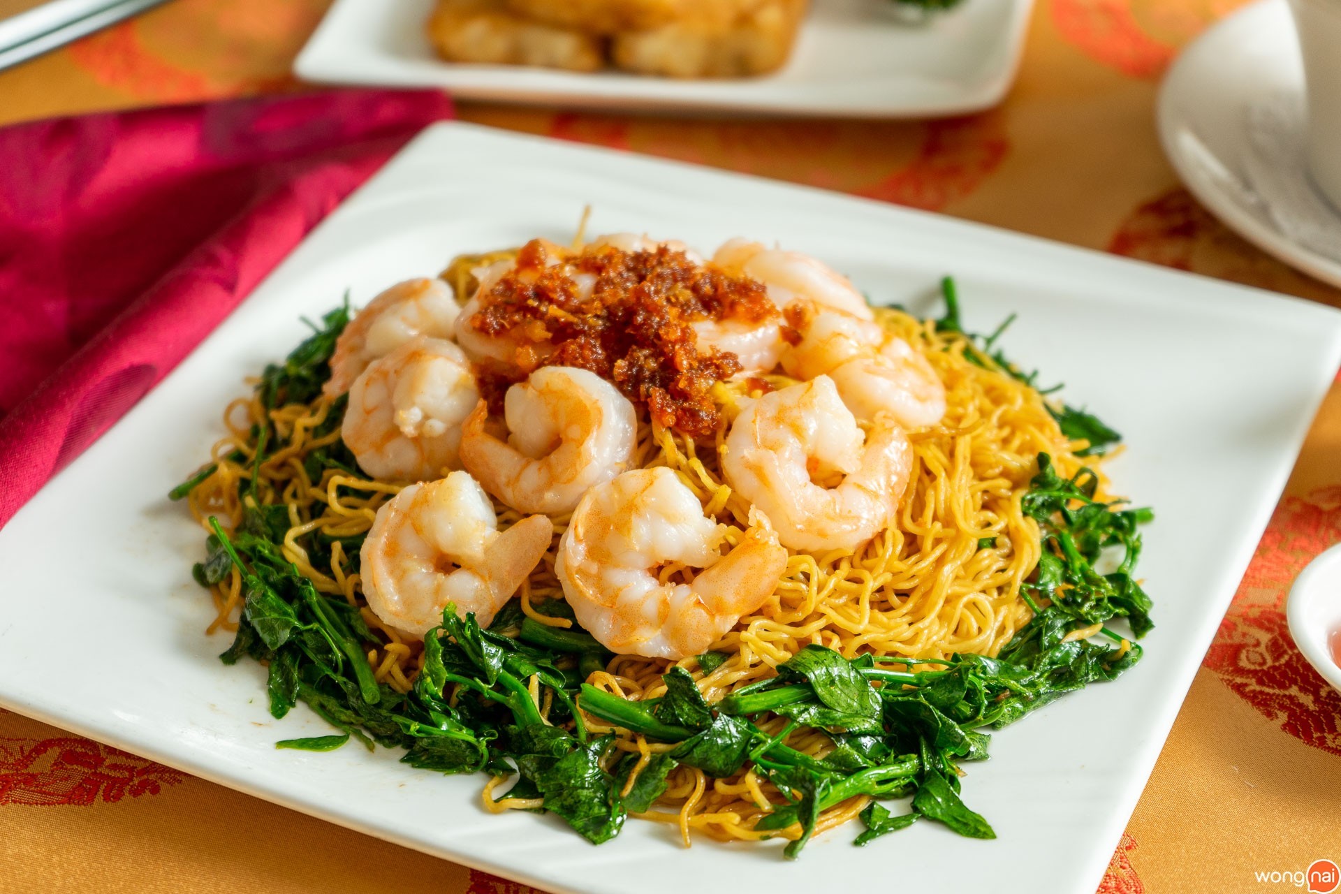 “บะหมี่ผัดผักหวานกุ้งสด”