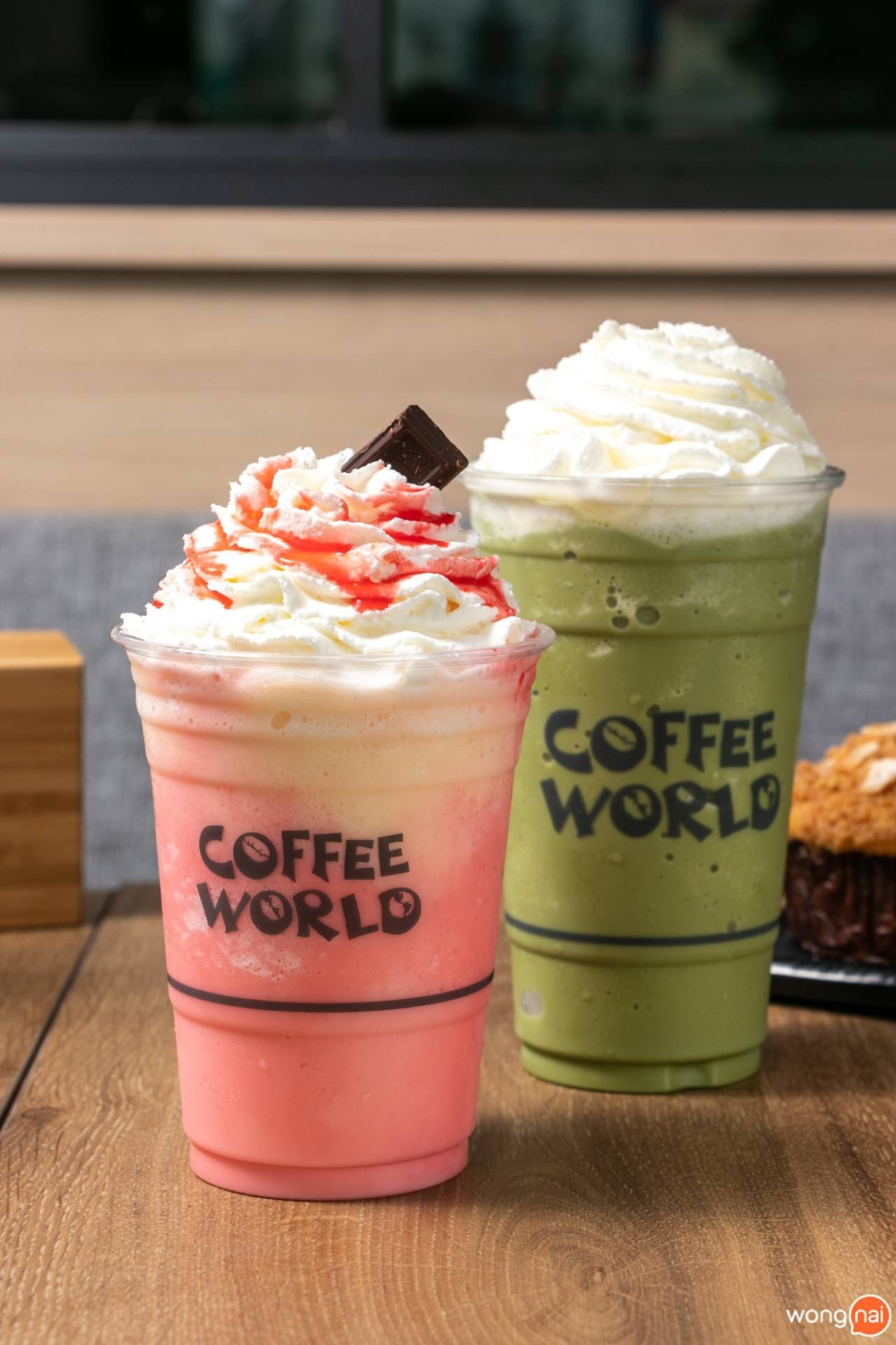 เมนูเครื่องดื่ม Hershey’s Strawberry Kisses ร้าน Coffee World สาขา ลำลูกกา