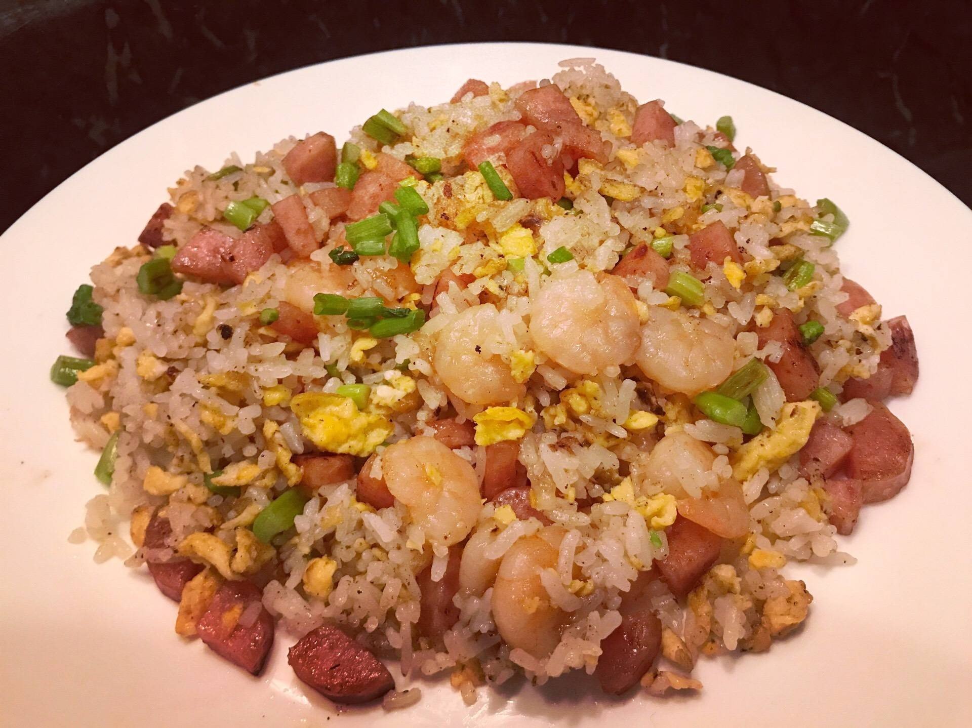 ข้าวผัดหยางโจว 扬州炒饭 🇨🇳