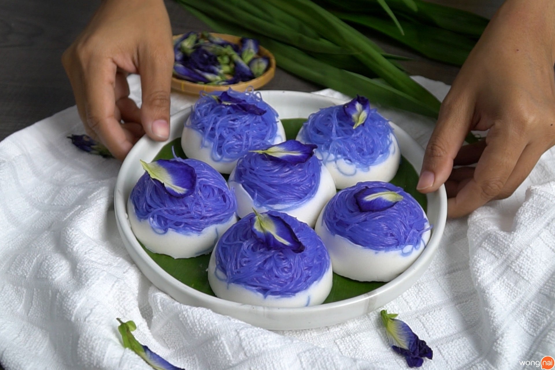 วุ้นกะทิซ่าหริ่มอัญชัน