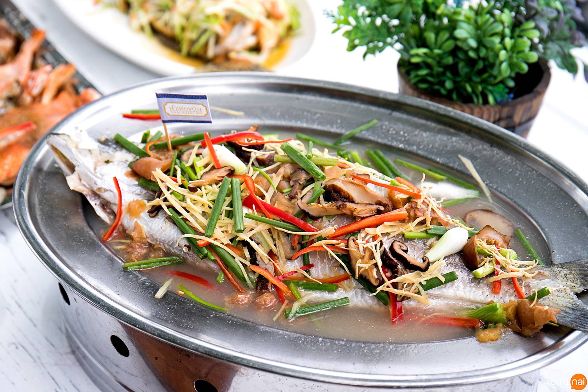 ปลากะพงต้มส้ม ร้านน้ำเคียงดิน เกาะยอ สงขลา